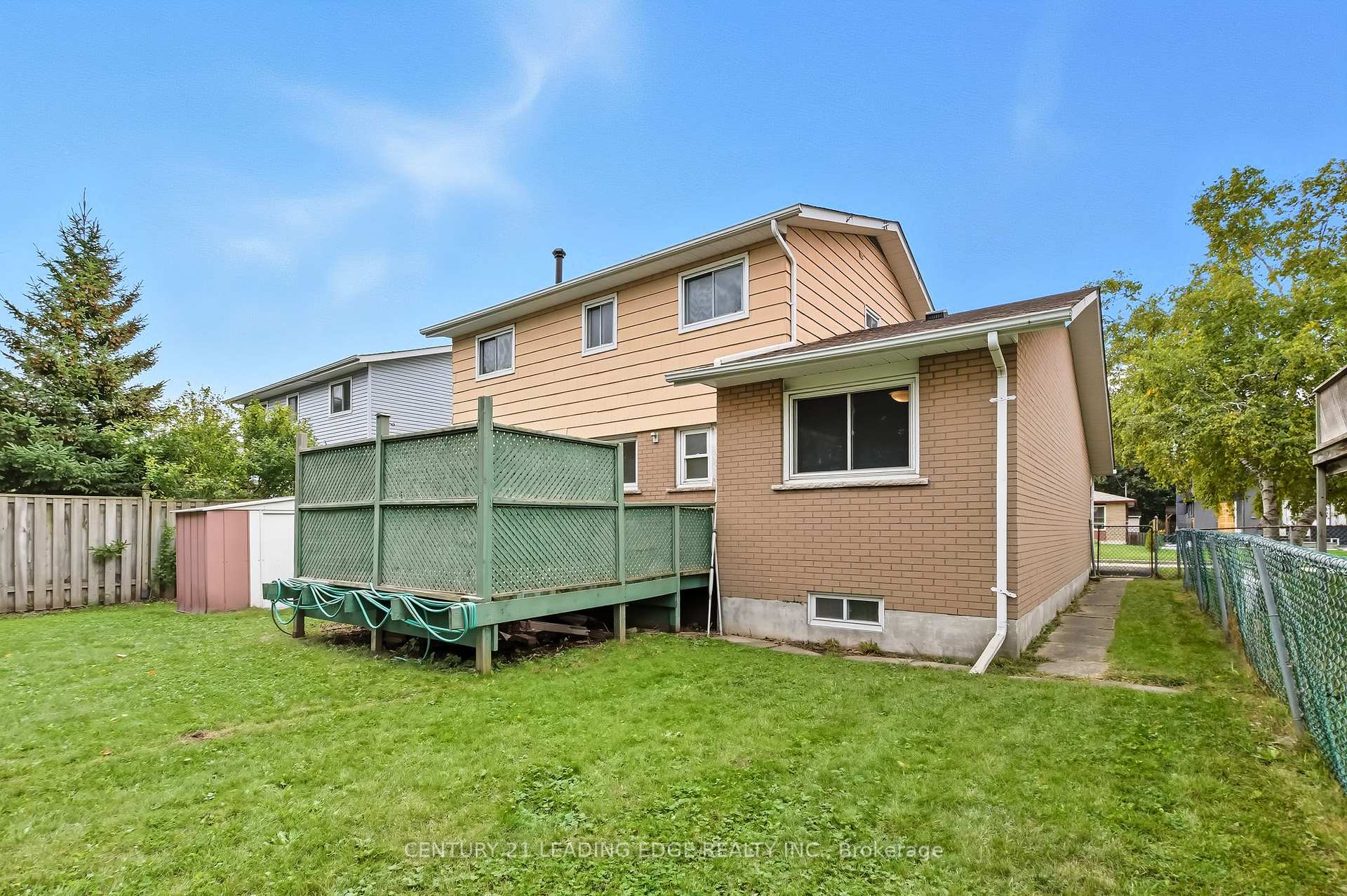 Photo 36 of 926 Marinet Crescent, Pickering, West Shore — HOMEH