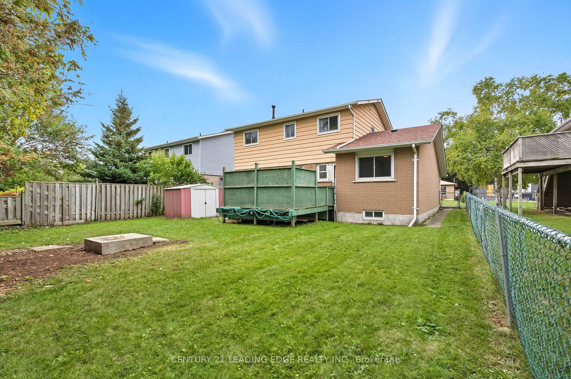 Photo 38 of 926 Marinet Crescent, Pickering, West Shore — HOMEH
