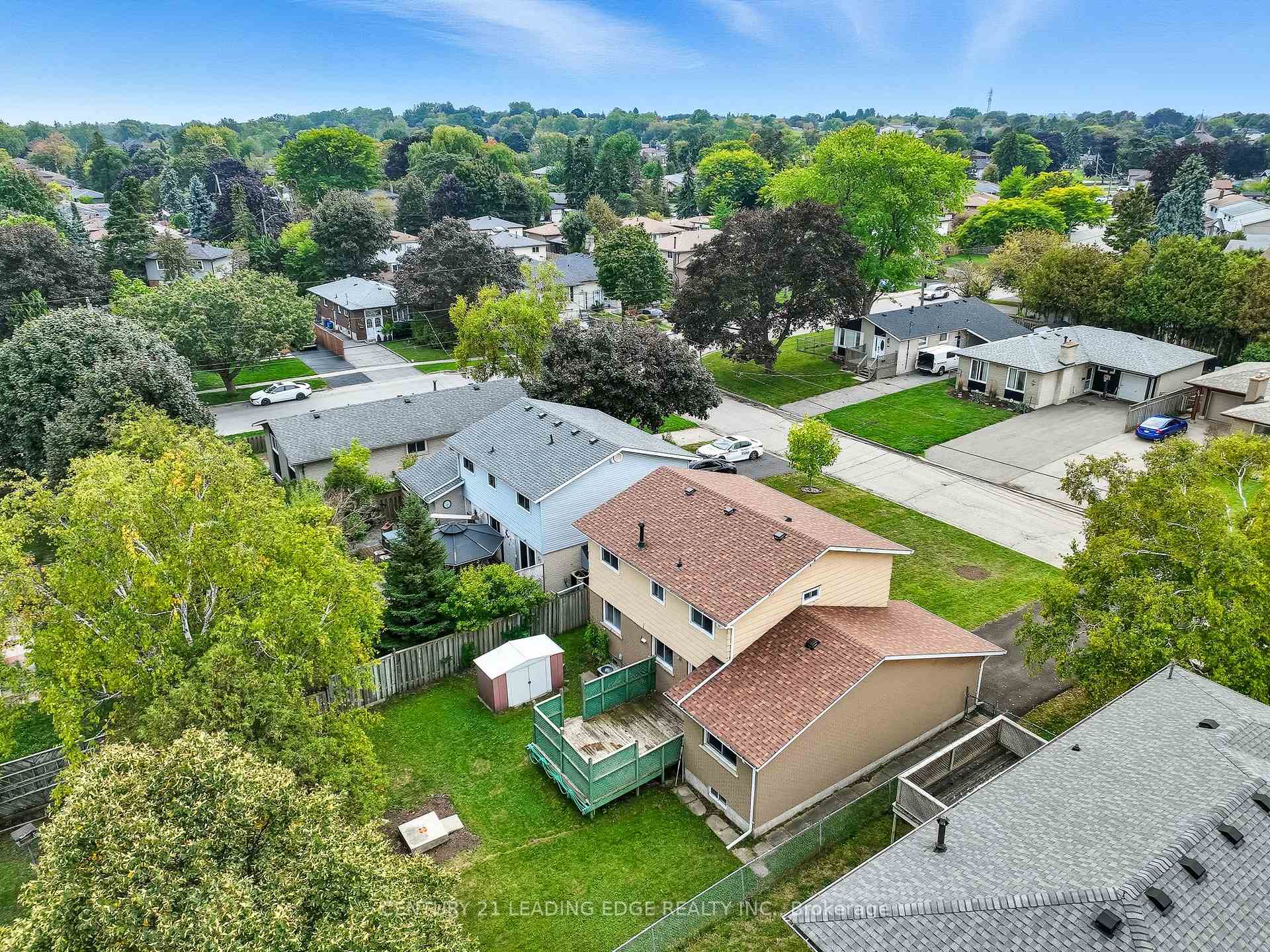 Photo 40 of 926 Marinet Crescent, Pickering, West Shore — HOMEH