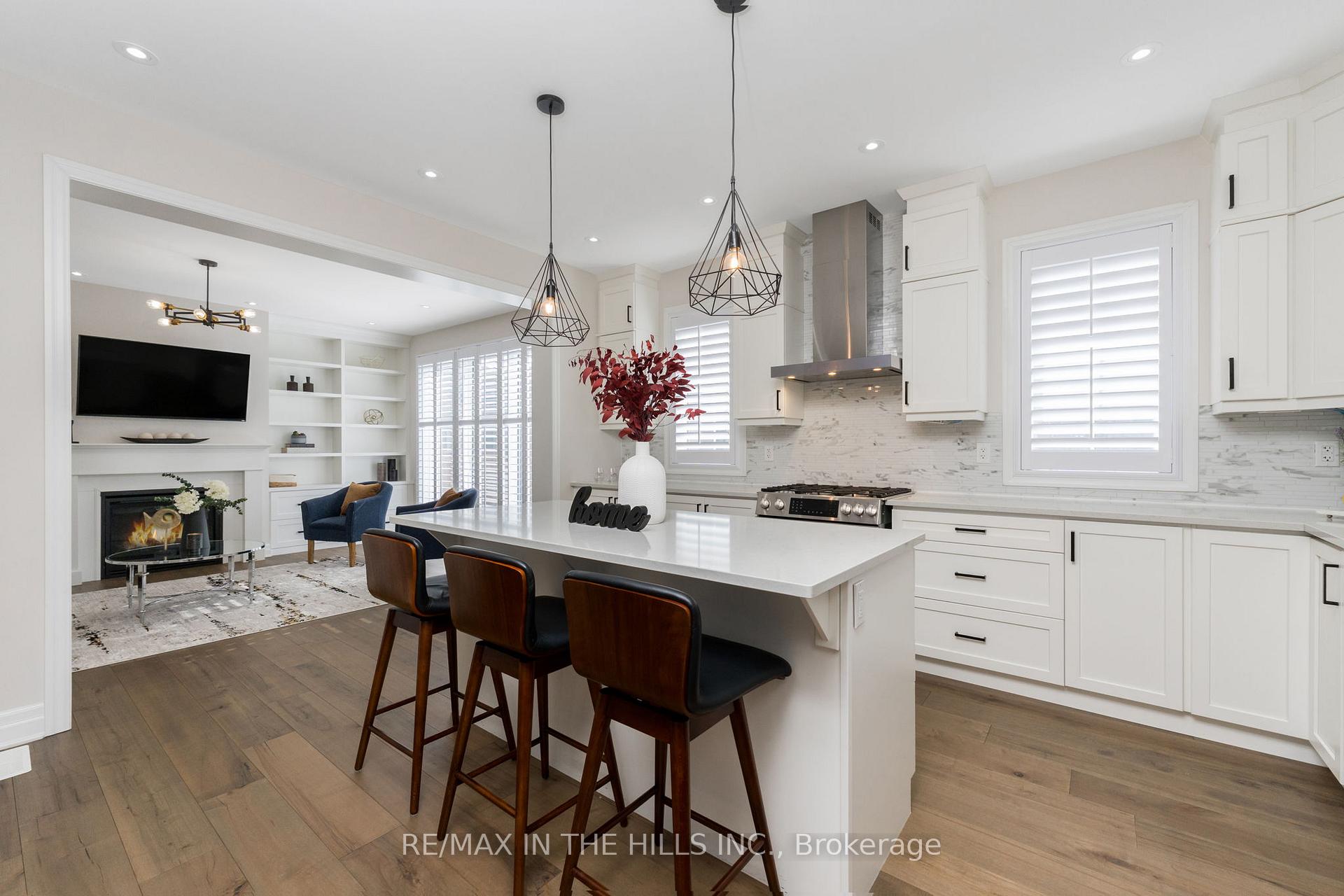 Photo 9 of 521 Kennedy Circle W, Milton, Cobban — HOMEH