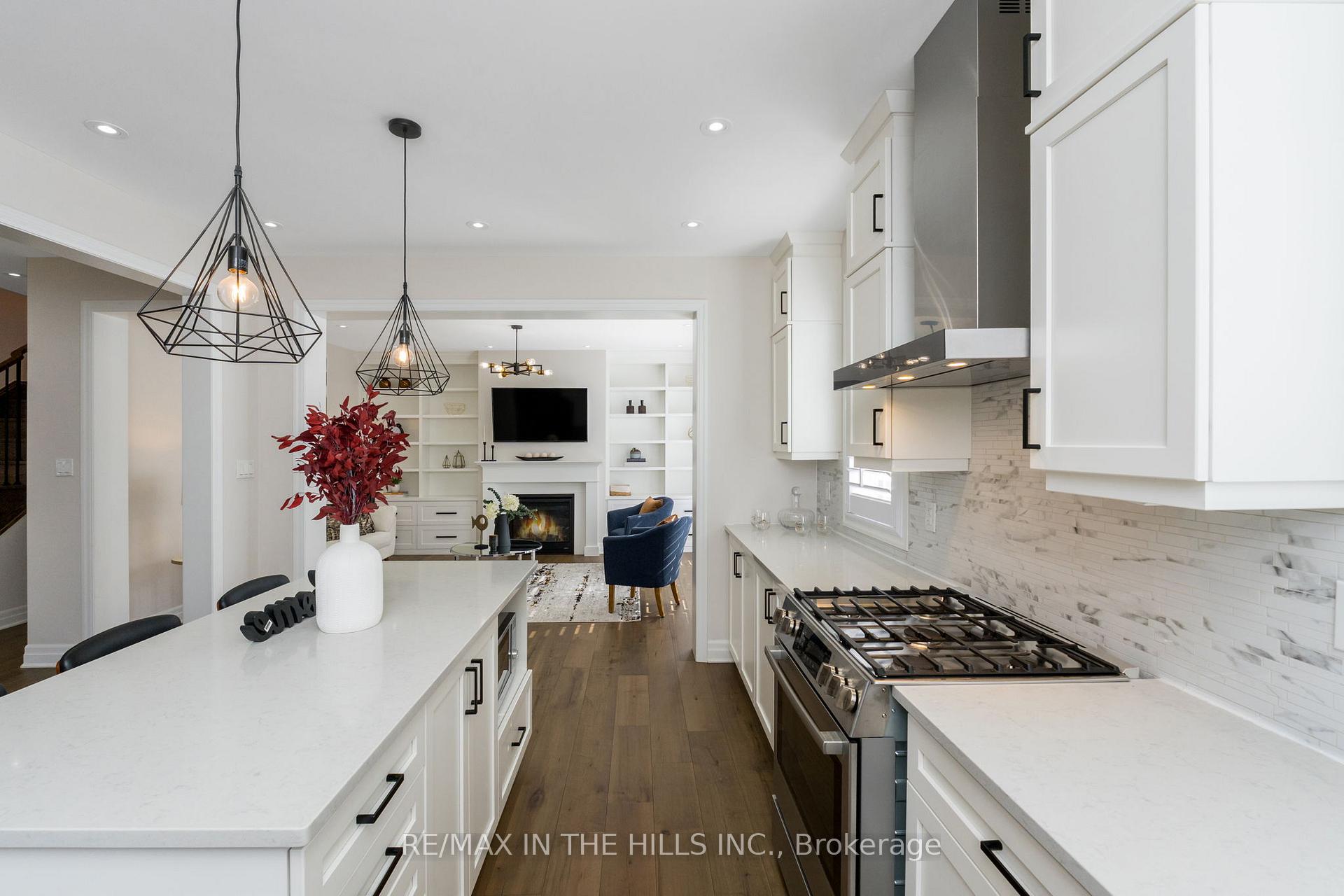 Photo 11 of 521 Kennedy Circle W, Milton, Cobban — HOMEH