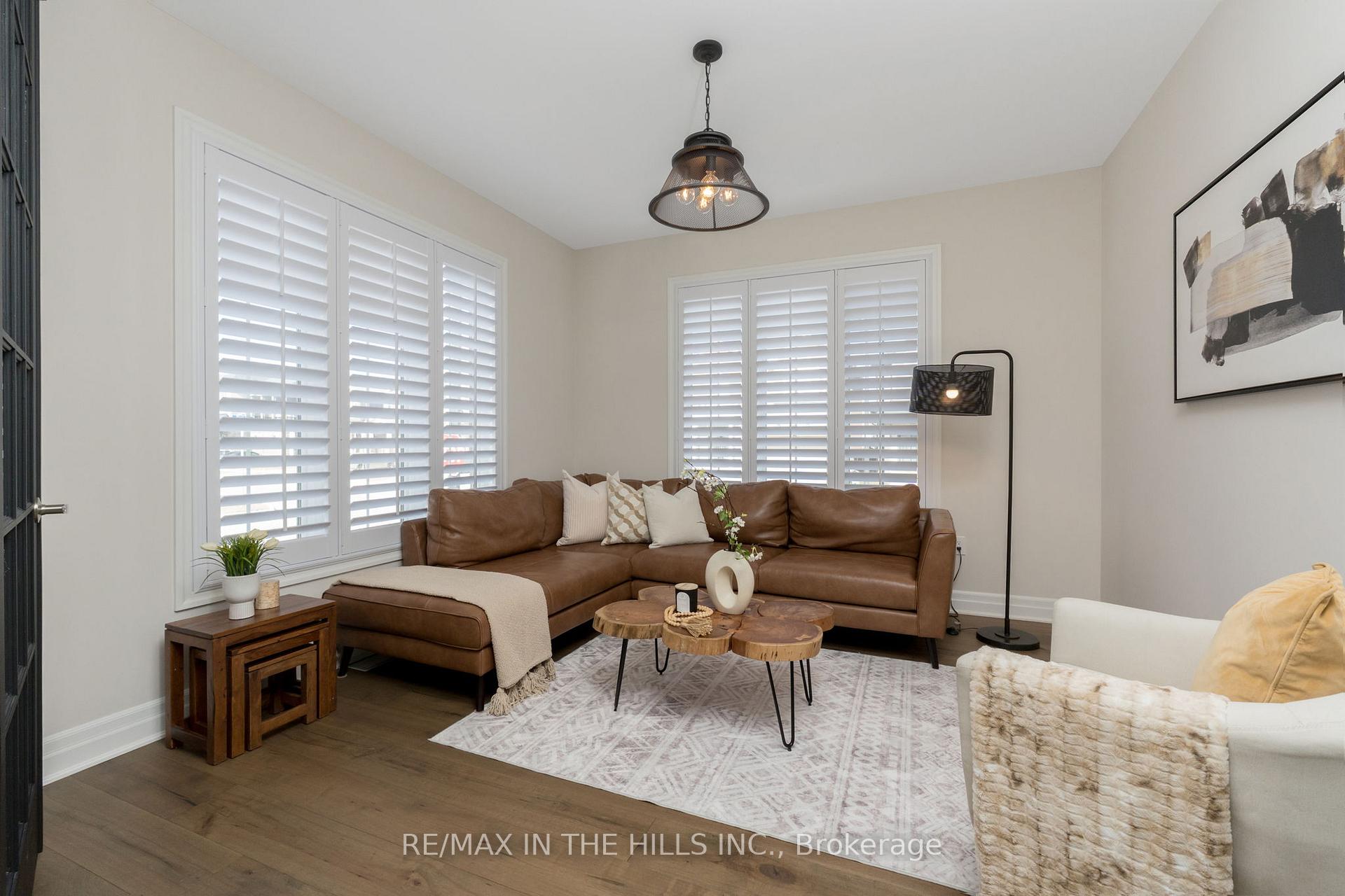 Photo 18 of 521 Kennedy Circle W, Milton, Cobban — HOMEH