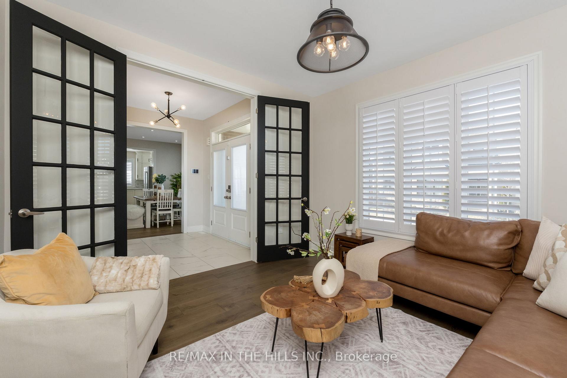 Photo 19 of 521 Kennedy Circle W, Milton, Cobban — HOMEH