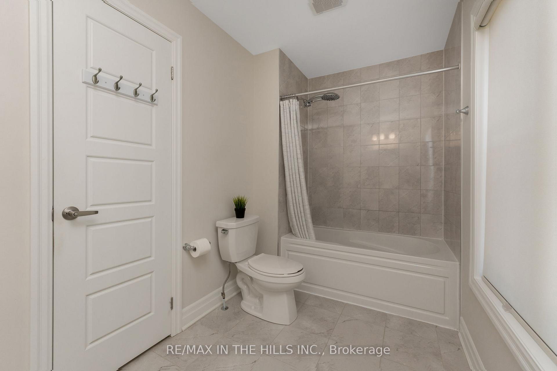 Photo 29 of 521 Kennedy Circle W, Milton, Cobban — HOMEH