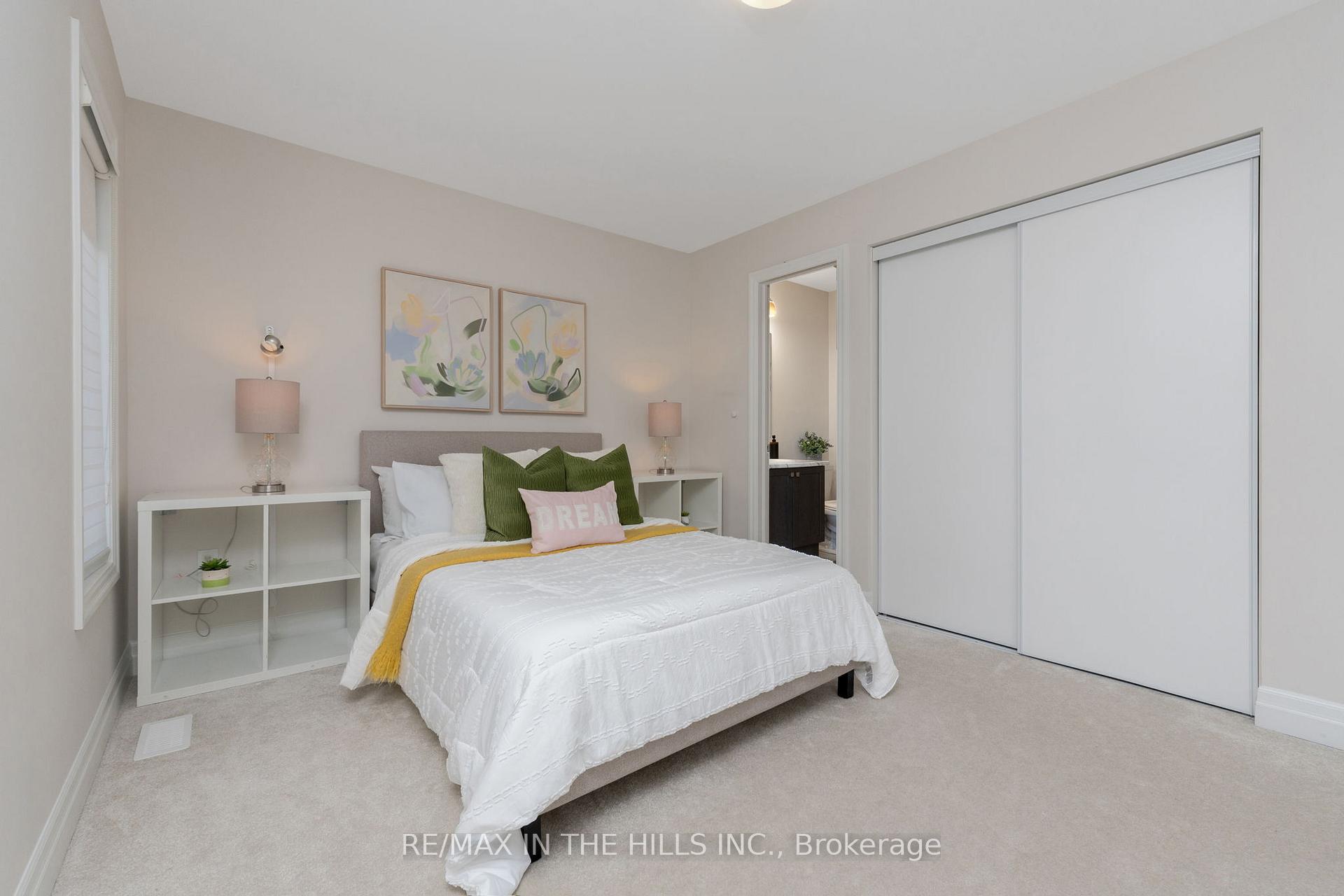 Photo 35 of 521 Kennedy Circle W, Milton, Cobban — HOMEH