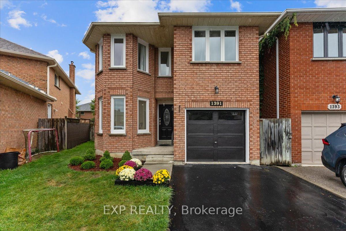 Photo 4 of 1391 Ferncliff Circle, Pickering, Liverpool — HOMEH