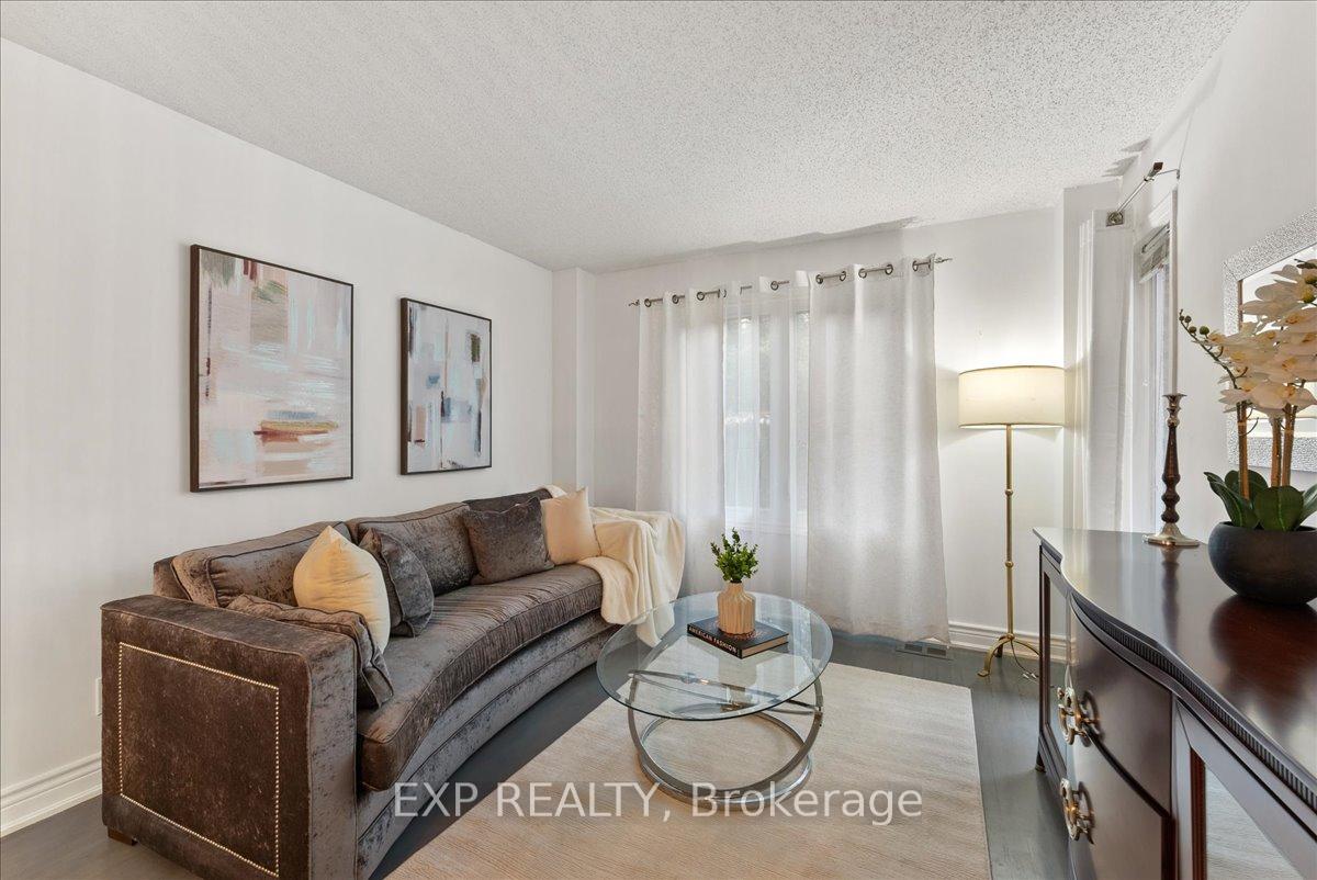 Photo 14 of 1391 Ferncliff Circle, Pickering, Liverpool — HOMEH