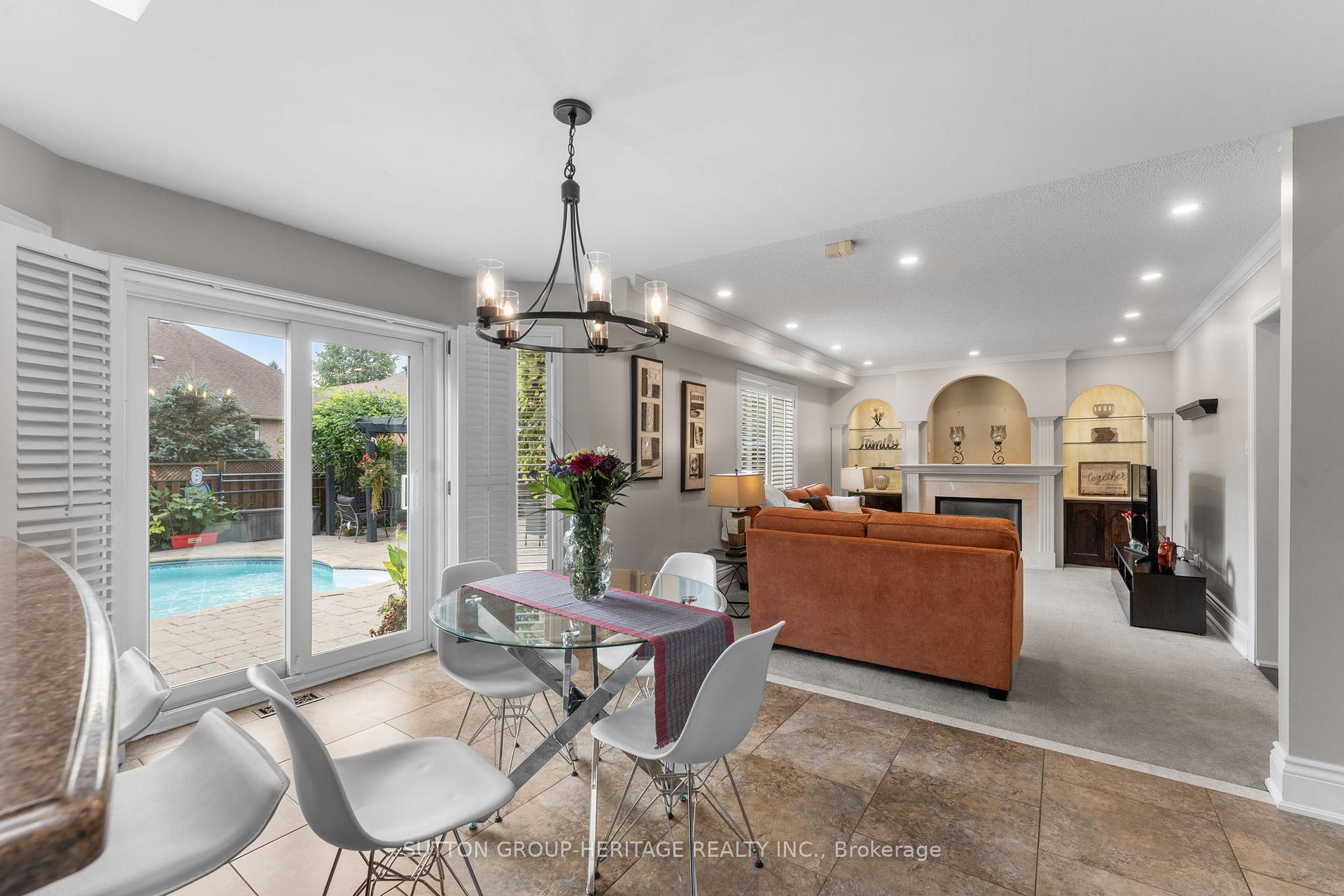 Photo 16 of 2300 Abbott Crescent, Pickering, Brock Ridge — HOMEH