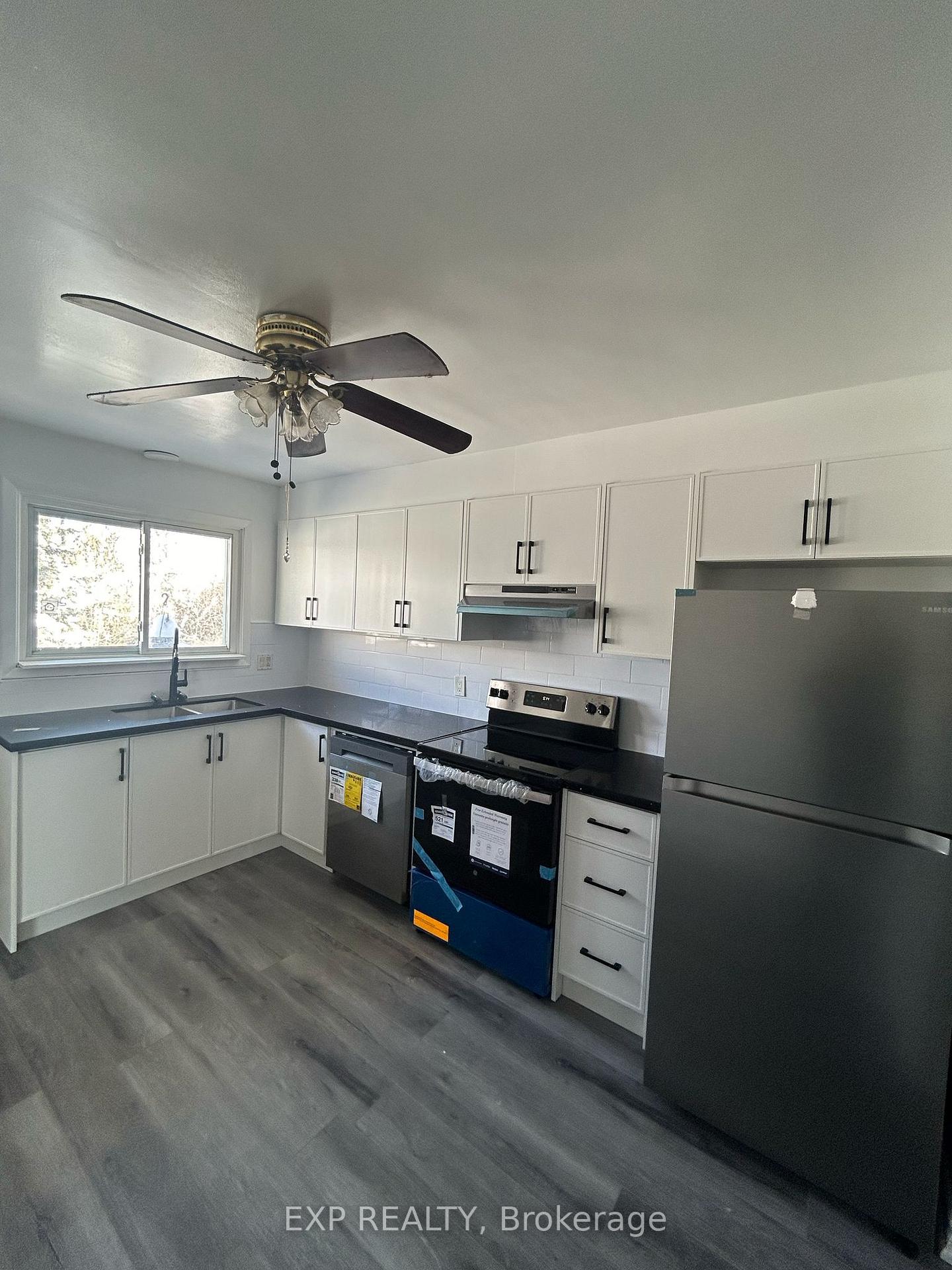 Front of Unit 3, 490 Stewart Street