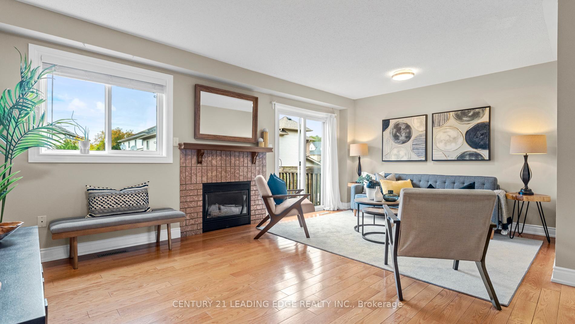 Photo 3 of 330 Sparrow Circle, Pickering, Highbush — HOMEH