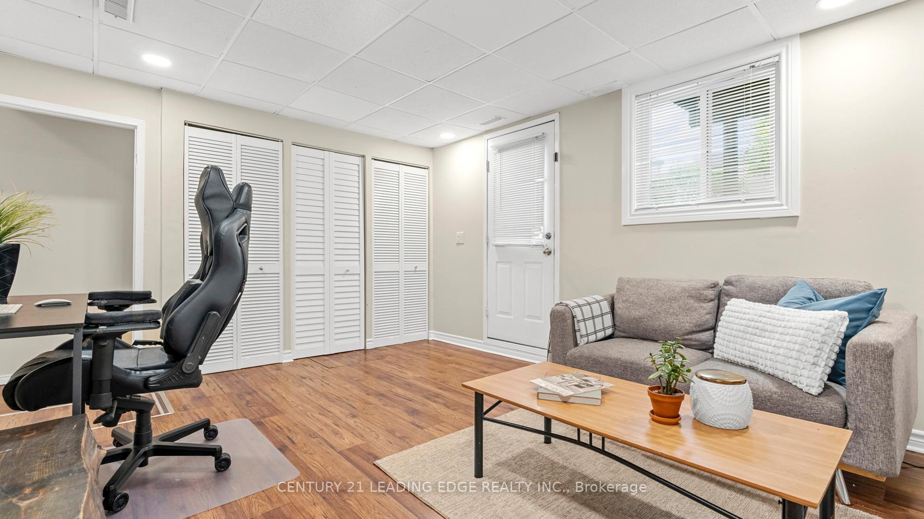 Photo 17 of 330 Sparrow Circle, Pickering, Highbush — HOMEH