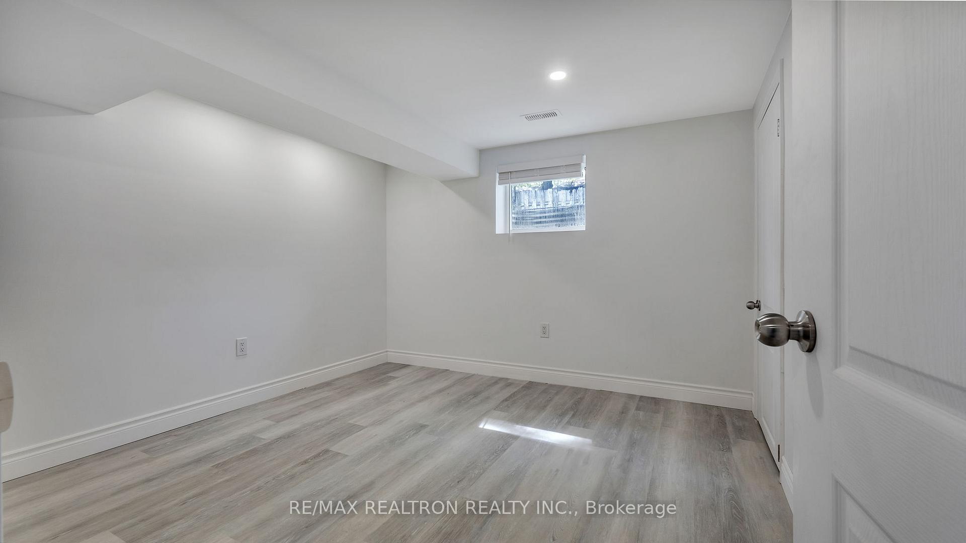 Photo 12 of Unit Basement, 898 Modlin Road, Pickering, Bay Ridges — HOMEH