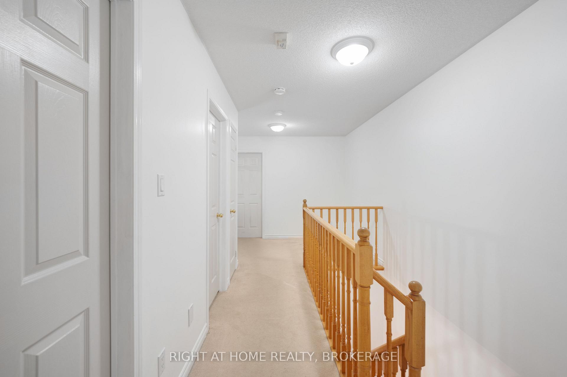 Photo 13 of 1528 Avonmore Square N, Pickering, Town Centre — HOMEH