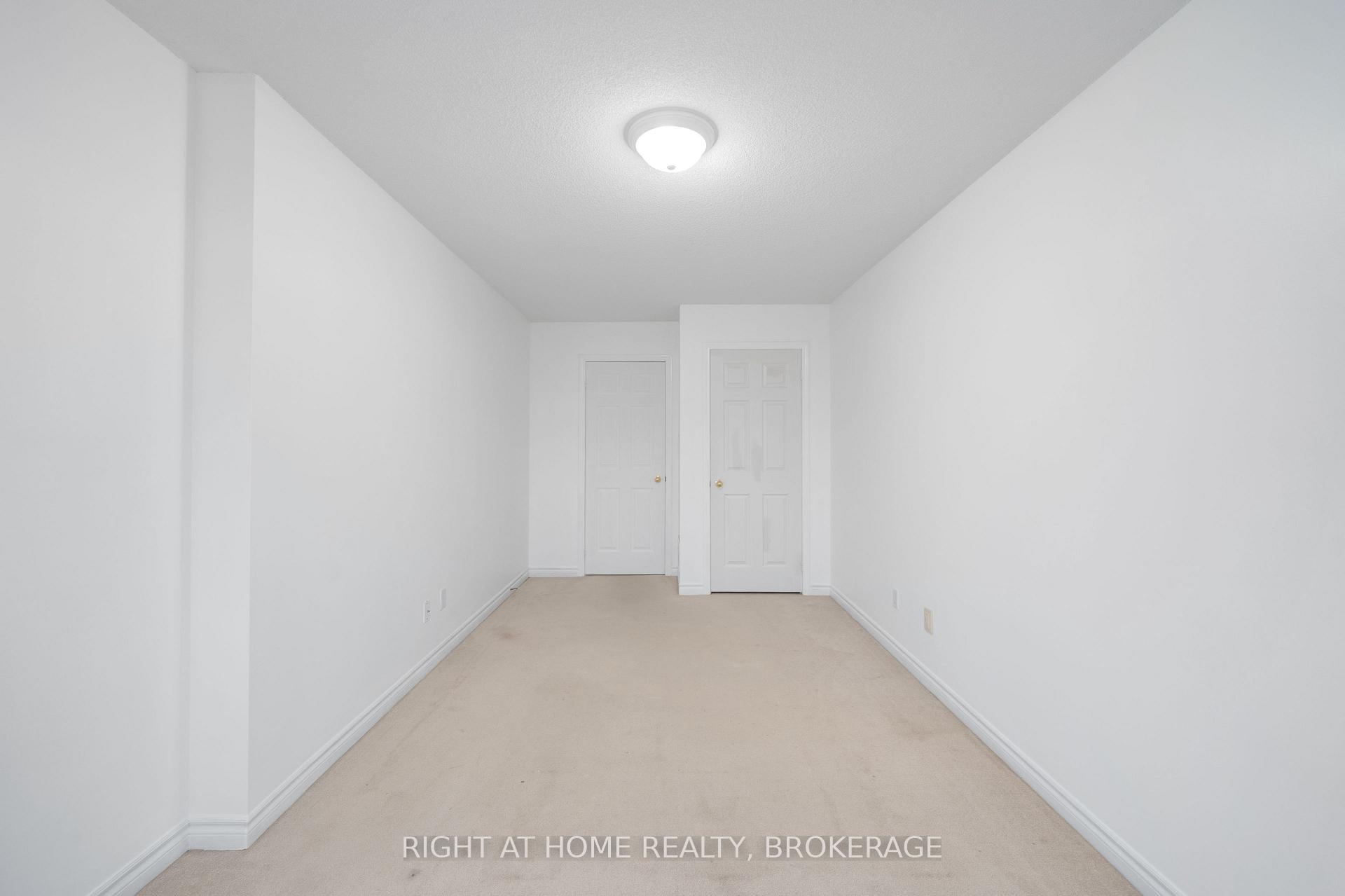 Photo 19 of 1528 Avonmore Square N, Pickering, Town Centre — HOMEH