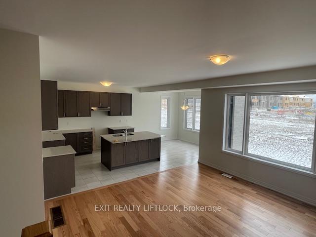 Photo 9 of 815 Griffin Trail, Peterborough, Monaghan Ward 2 — HOMEH