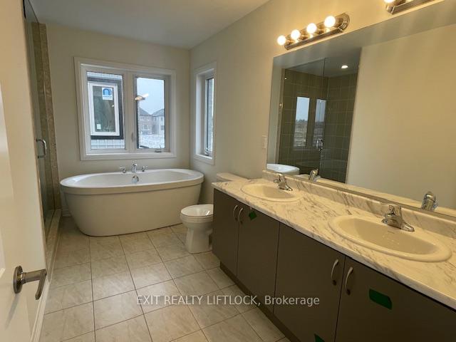Photo 13 of 815 Griffin Trail, Peterborough, Monaghan Ward 2 — HOMEH