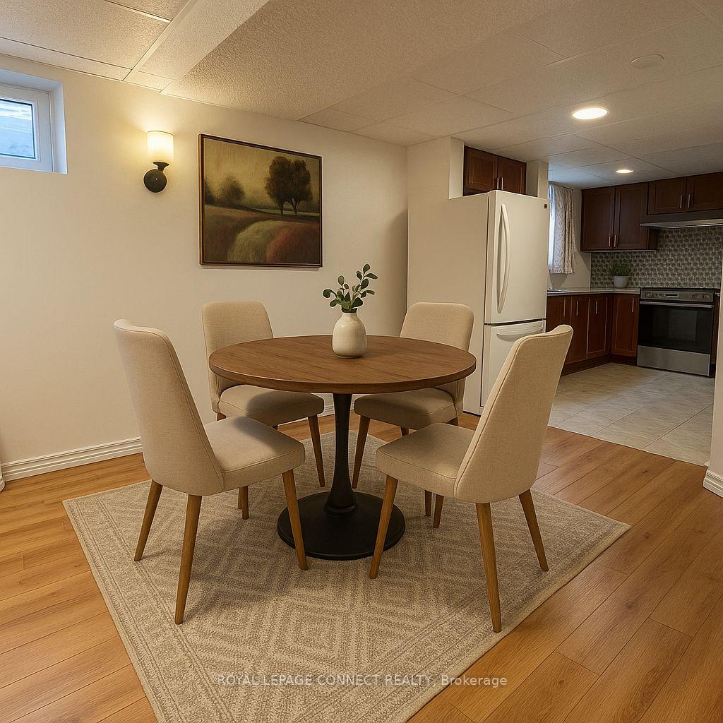 Photo 3 of 533 Gardenview Square, Pickering, Amberlea — HOMEH