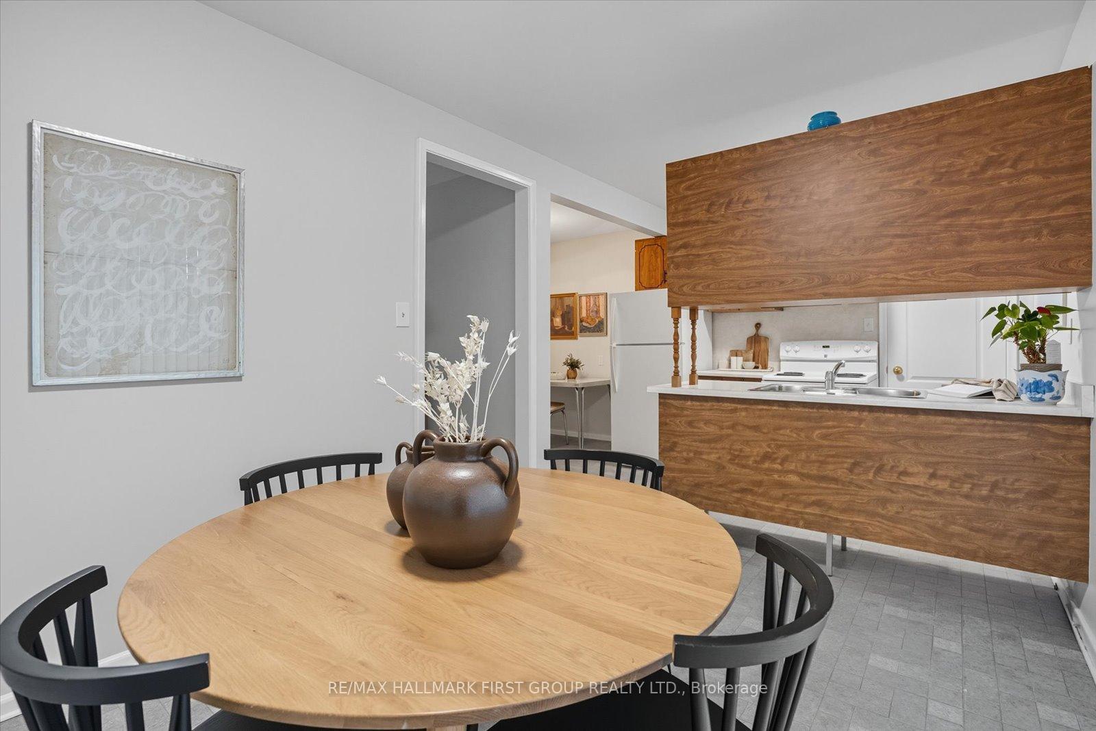 Photo 10 of 848 Bem Avenue, Pickering, Bay Ridges — HOMEH