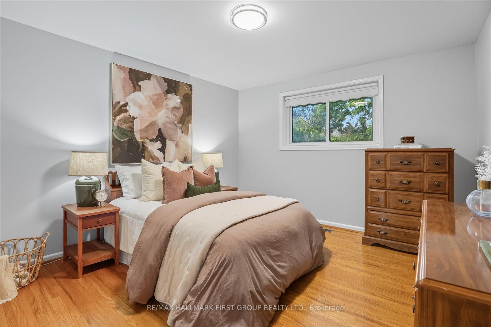 Photo 12 of 848 Bem Avenue, Pickering, Bay Ridges — HOMEH