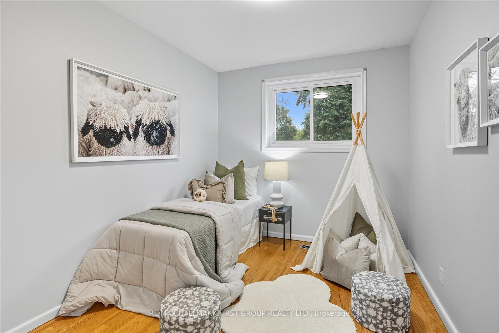 Photo 15 of 848 Bem Avenue, Pickering, Bay Ridges — HOMEH