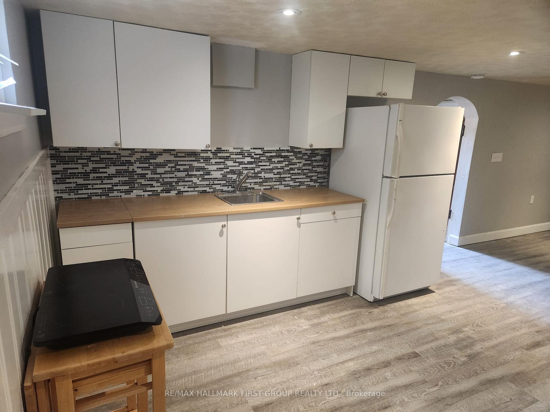 Photo 10 of Unit BSMT, 889 Fairbairn Street, Peterborough, Northcrest Ward 5 — HOMEH