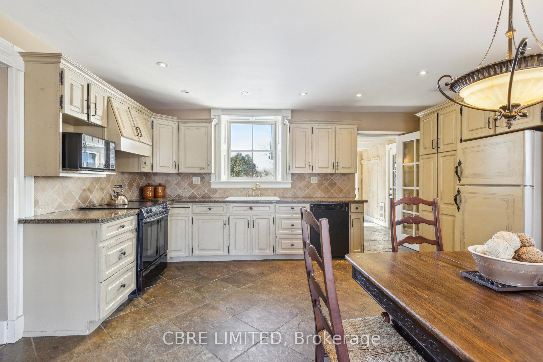 Photo 16 of 85-95 Brock Road S, Puslinch, Aberfoyle — HOMEH