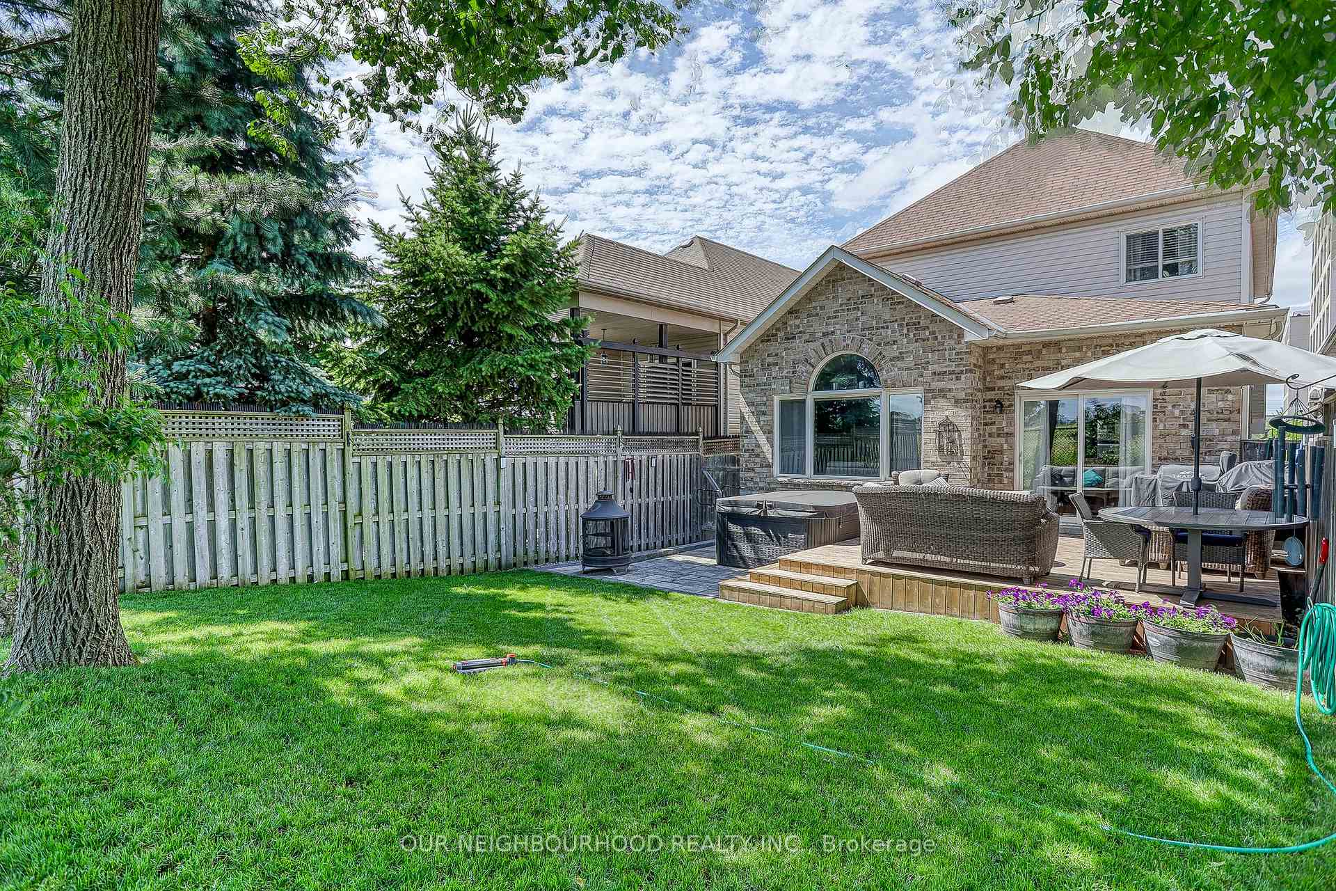 Photo 5 of 1152 Glenbourne Drive, Oshawa, Pinecrest — HOMEH