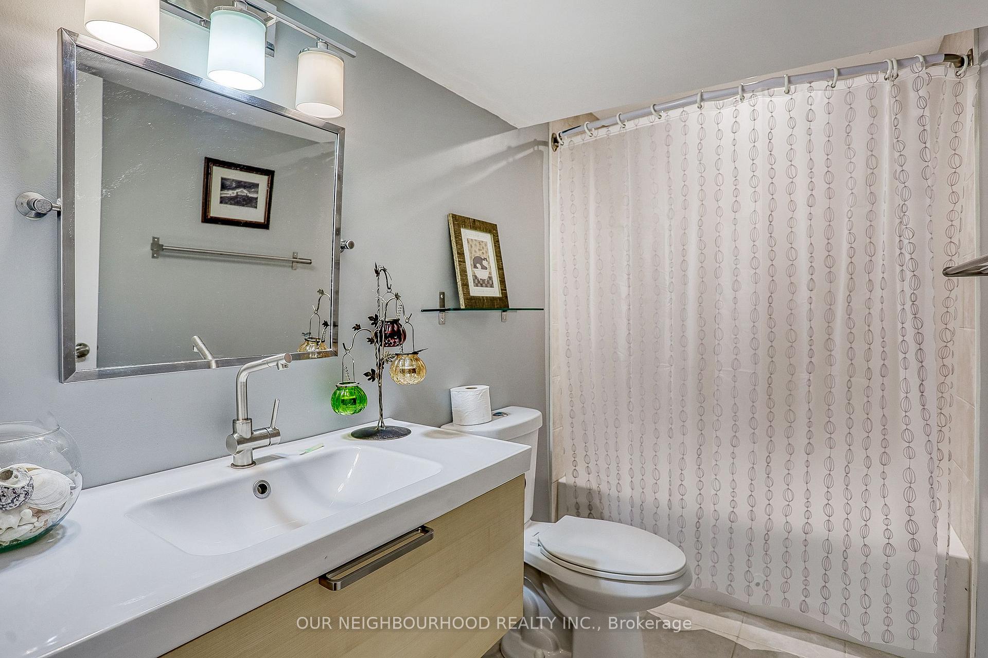Photo 9 of 1152 Glenbourne Drive, Oshawa, Pinecrest — HOMEH