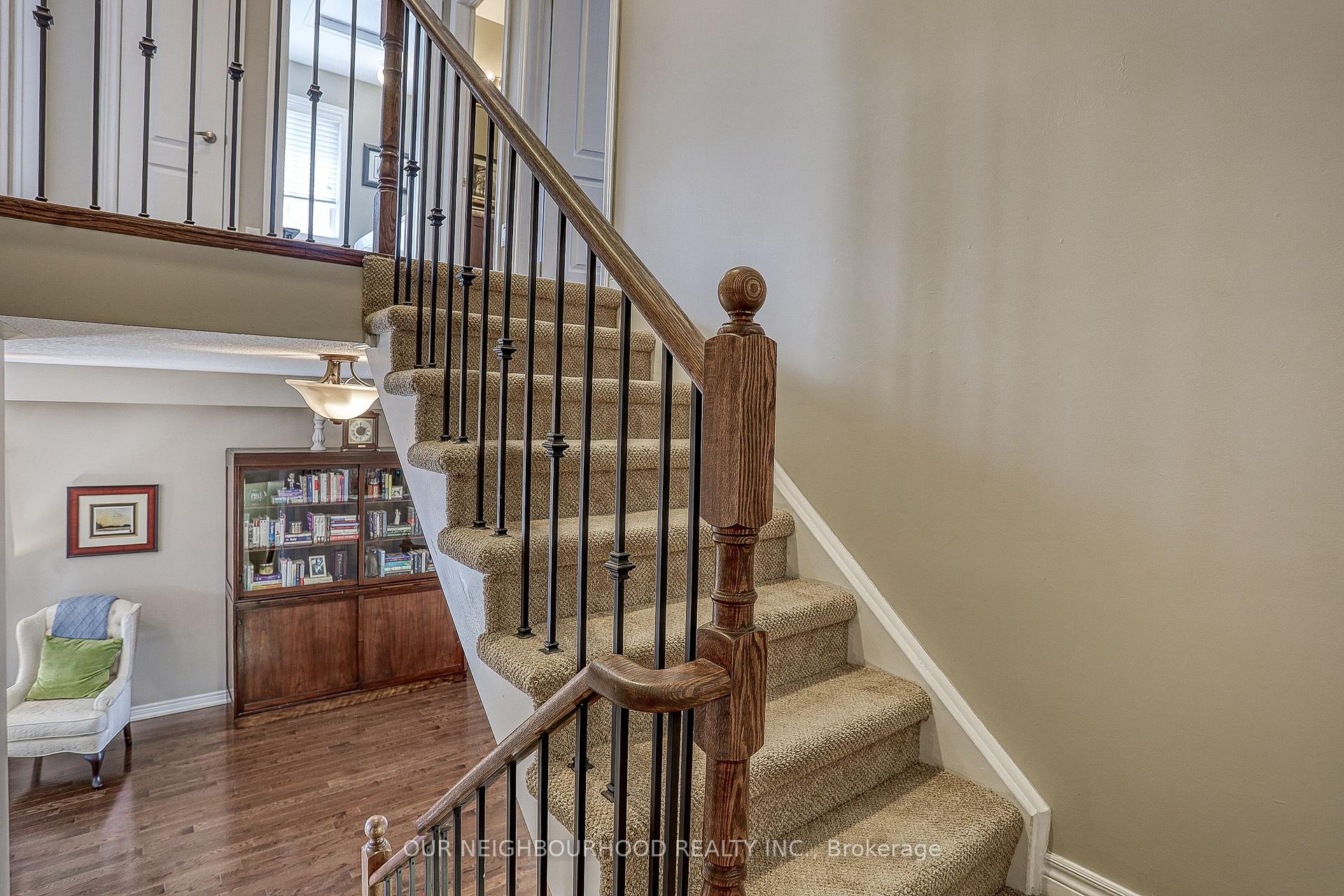 Photo 13 of 1152 Glenbourne Drive, Oshawa, Pinecrest — HOMEH