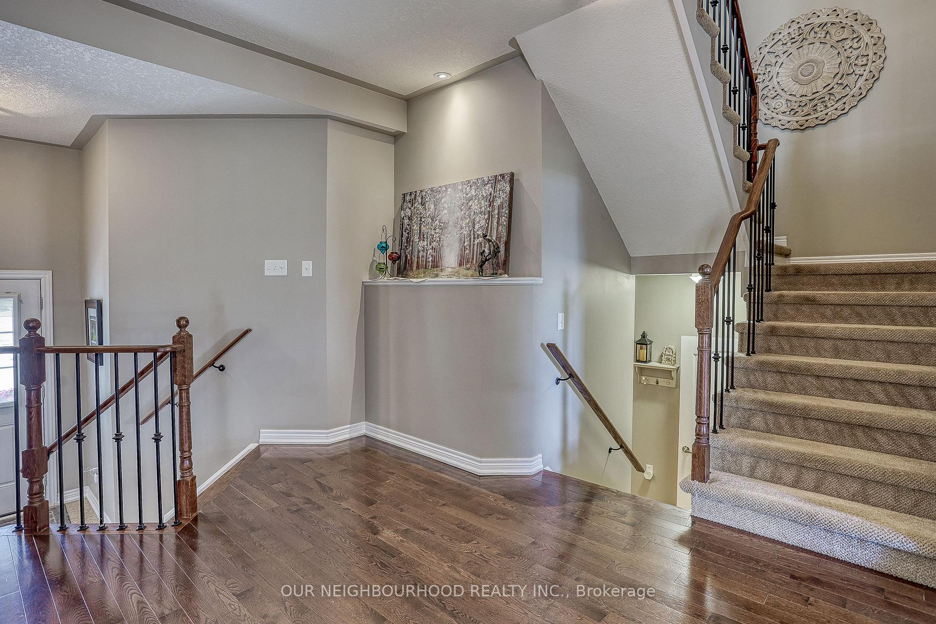 Photo 15 of 1152 Glenbourne Drive, Oshawa, Pinecrest — HOMEH