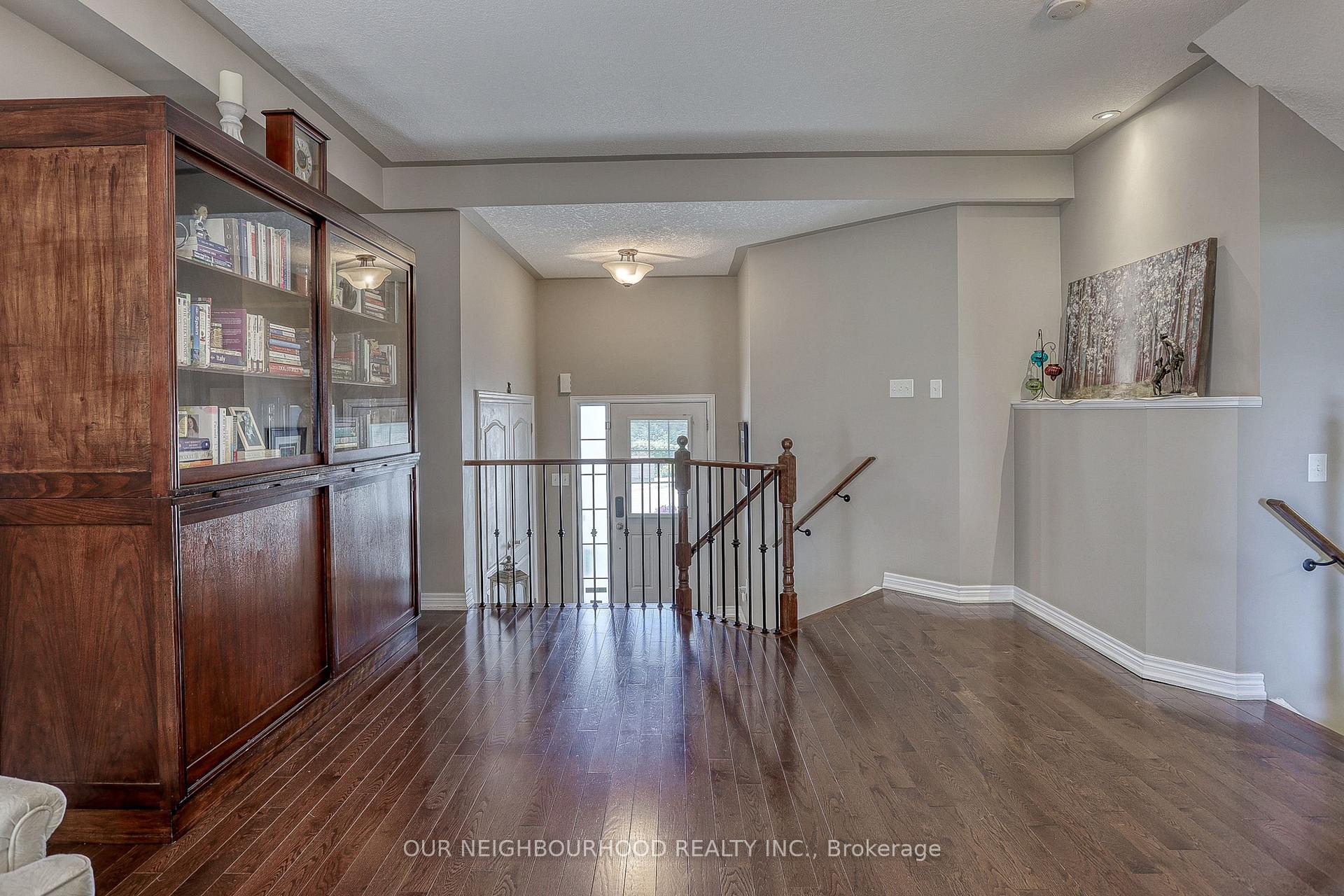 Photo 16 of 1152 Glenbourne Drive, Oshawa, Pinecrest — HOMEH
