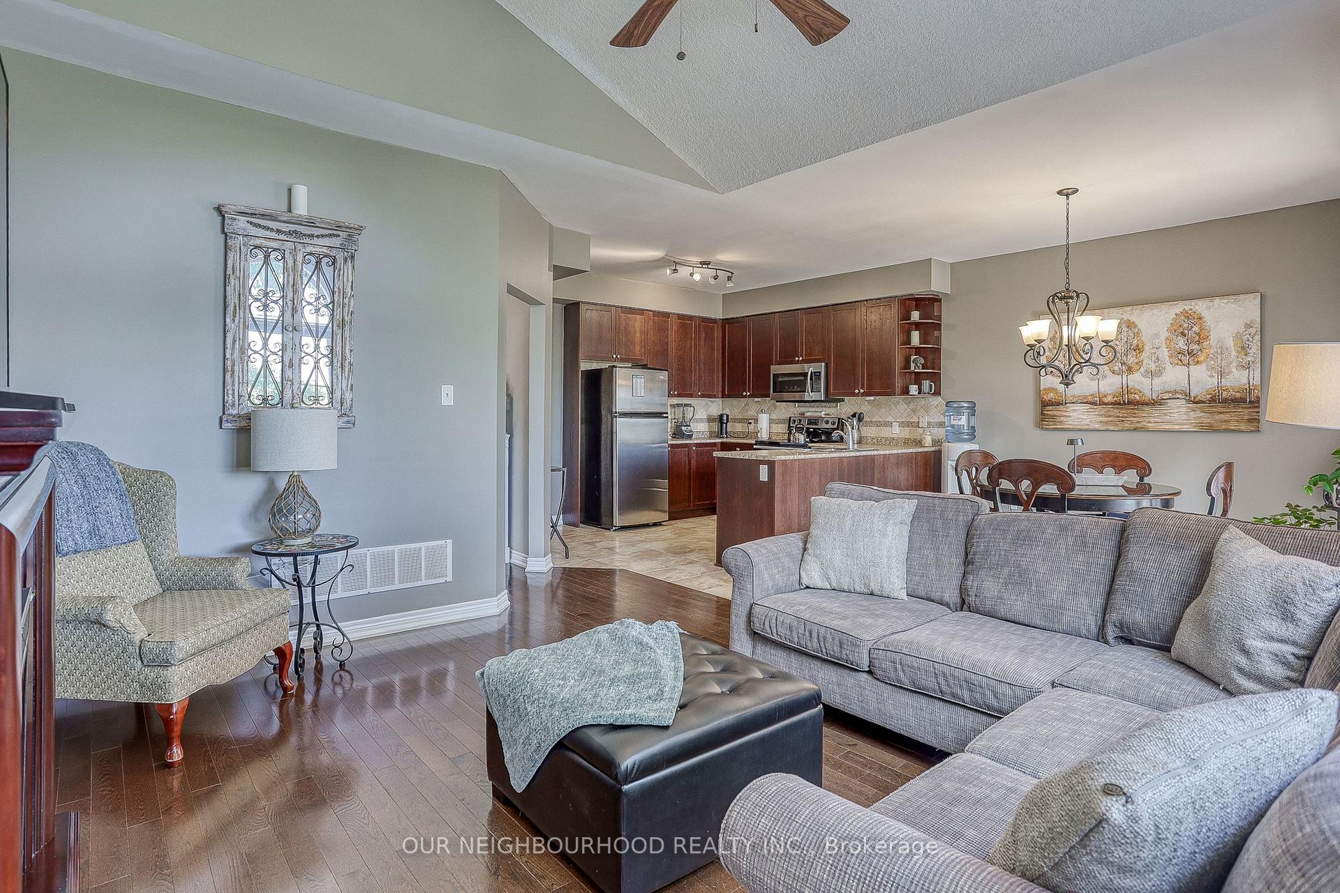 Photo 21 of 1152 Glenbourne Drive, Oshawa, Pinecrest — HOMEH