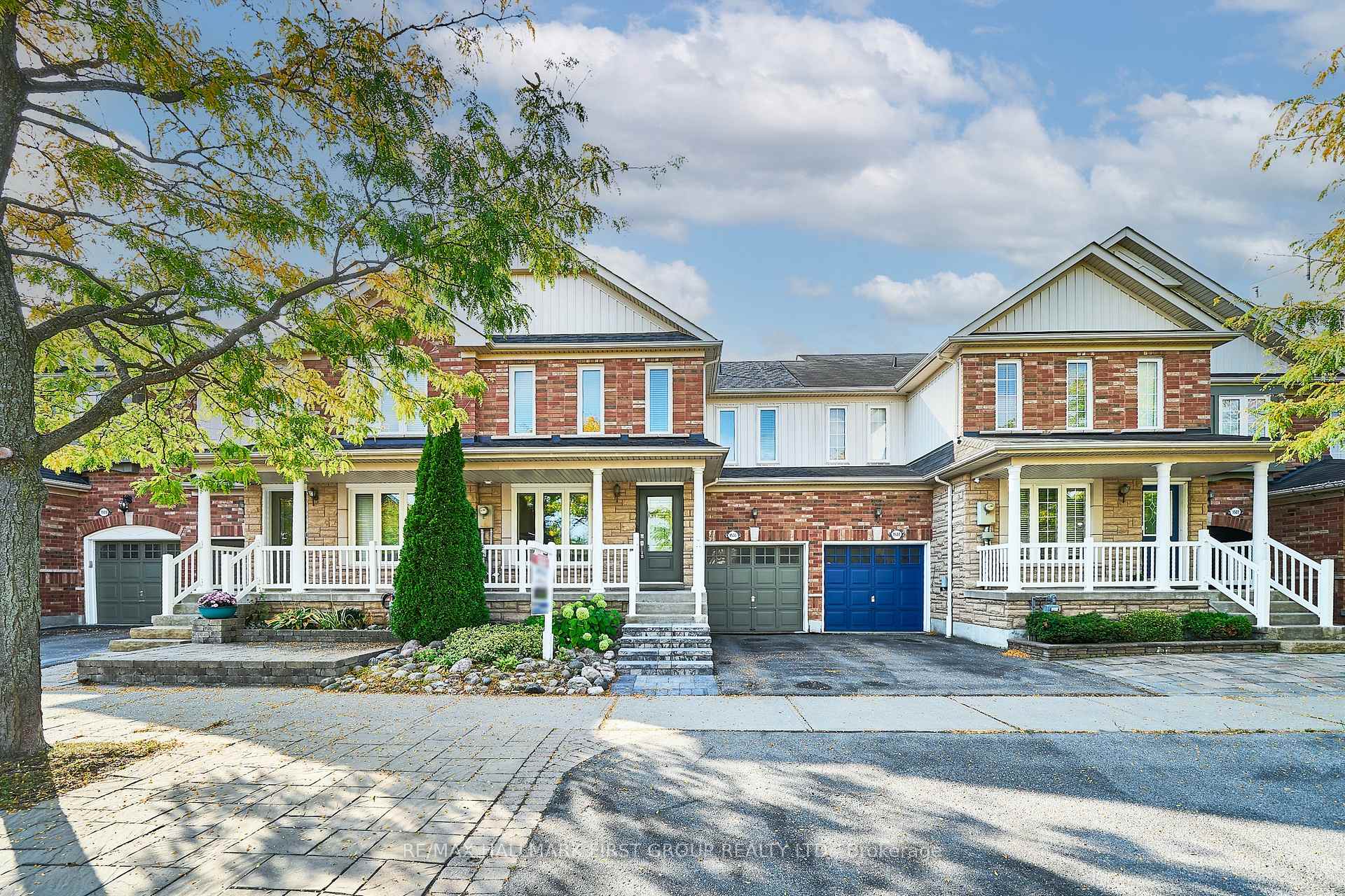 Front of 1505 Avonmore Square