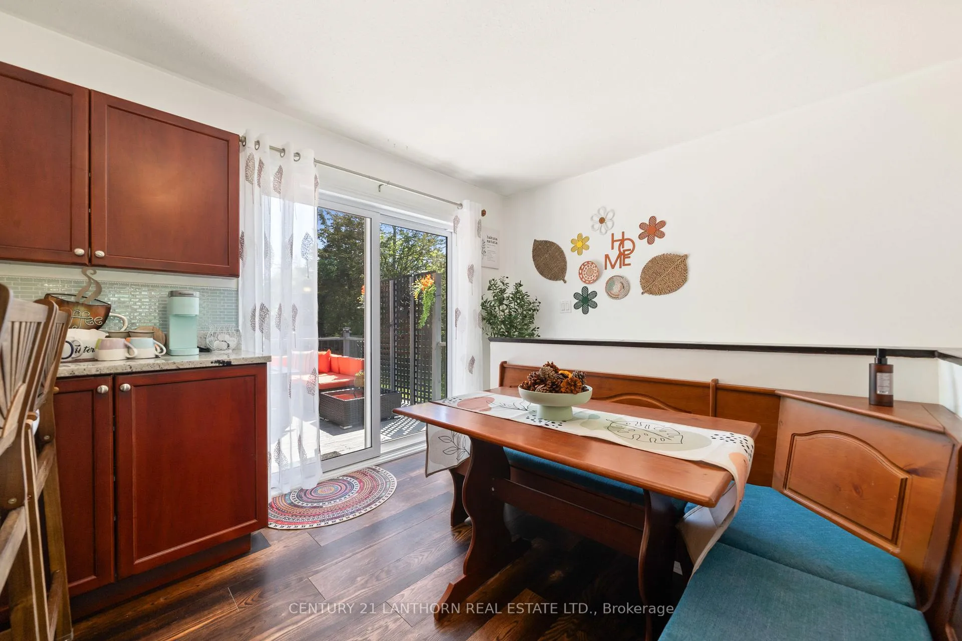 Photo 8 of 11807 Loyalist Parkway, Prince Edward County, Hallowell Ward — HOMEH