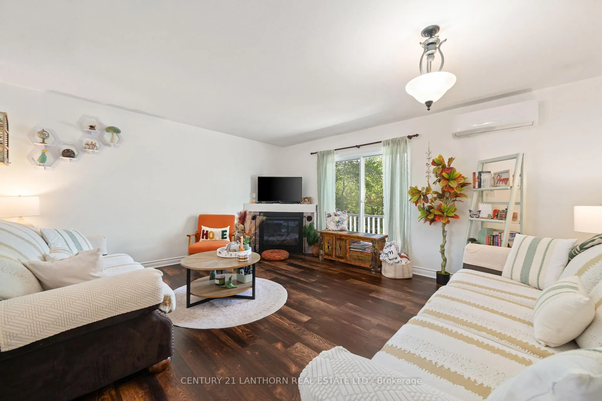 Photo 13 of 11807 Loyalist Parkway, Prince Edward County, Hallowell Ward — HOMEH
