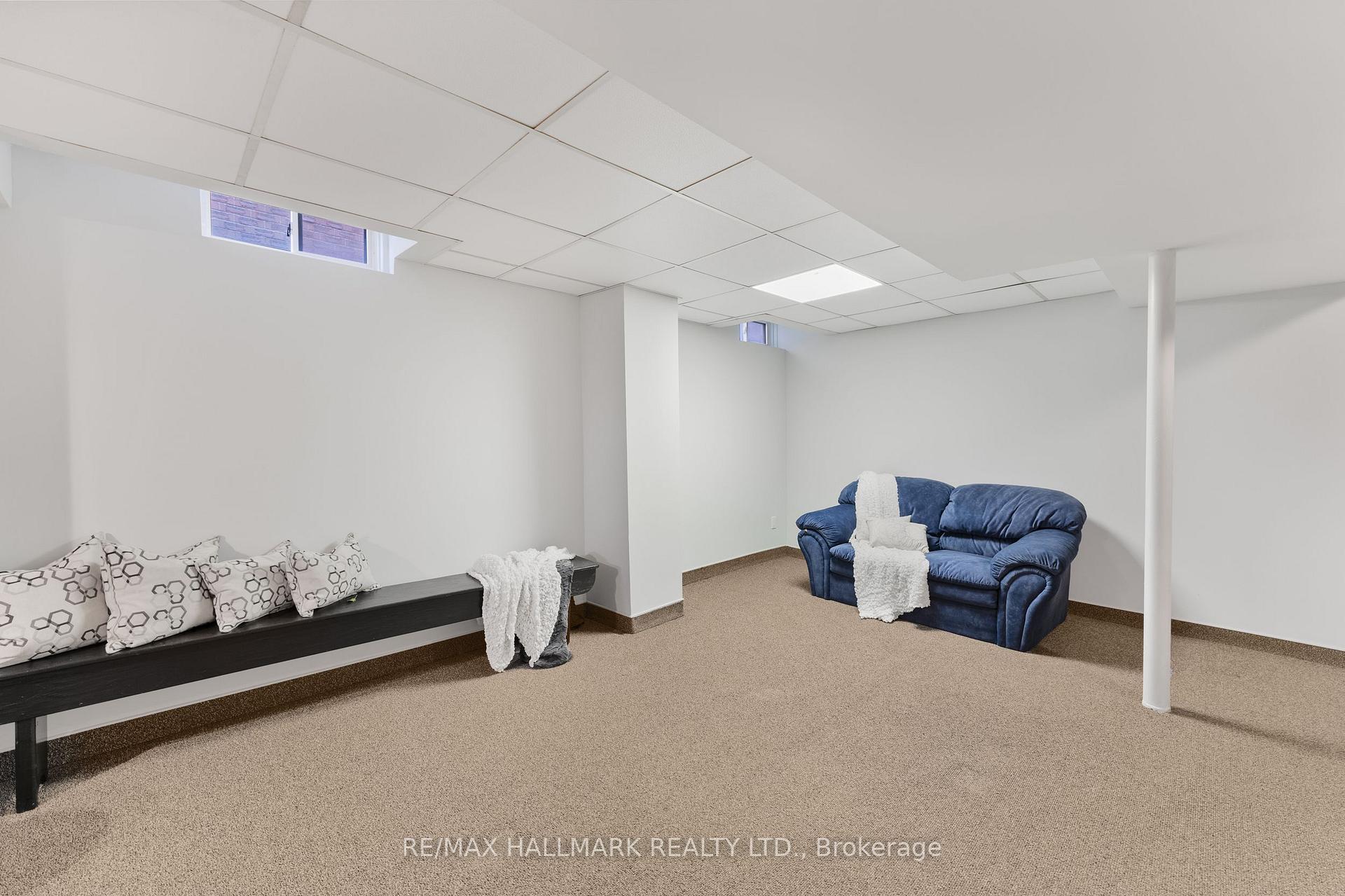 Photo 7 of 1844 Ashford Drive, Pickering, Village East — HOMEH