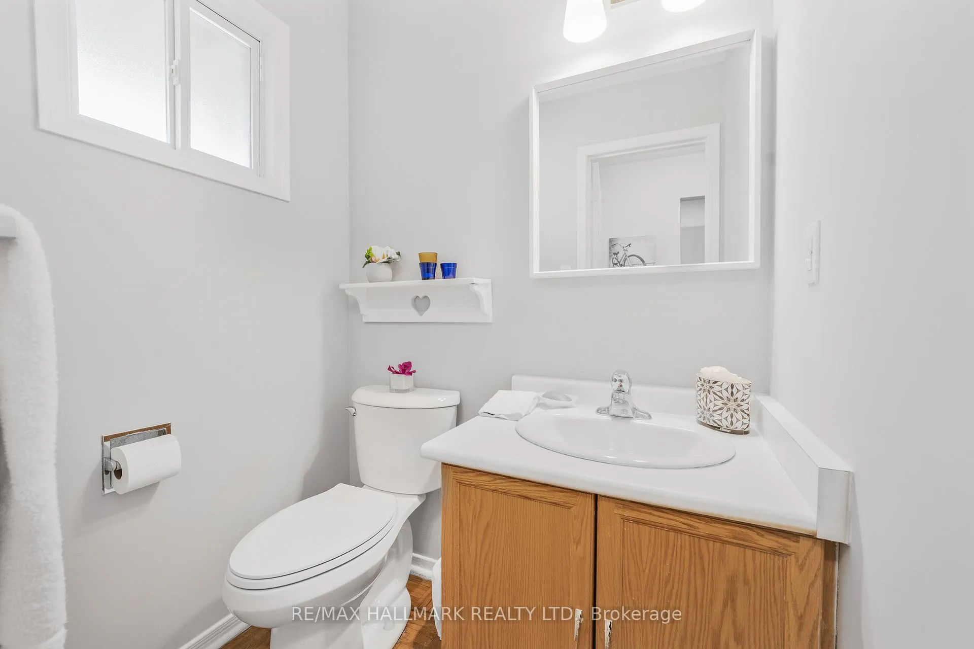 Photo 16 of 1844 Ashford Drive, Pickering, Village East — HOMEH