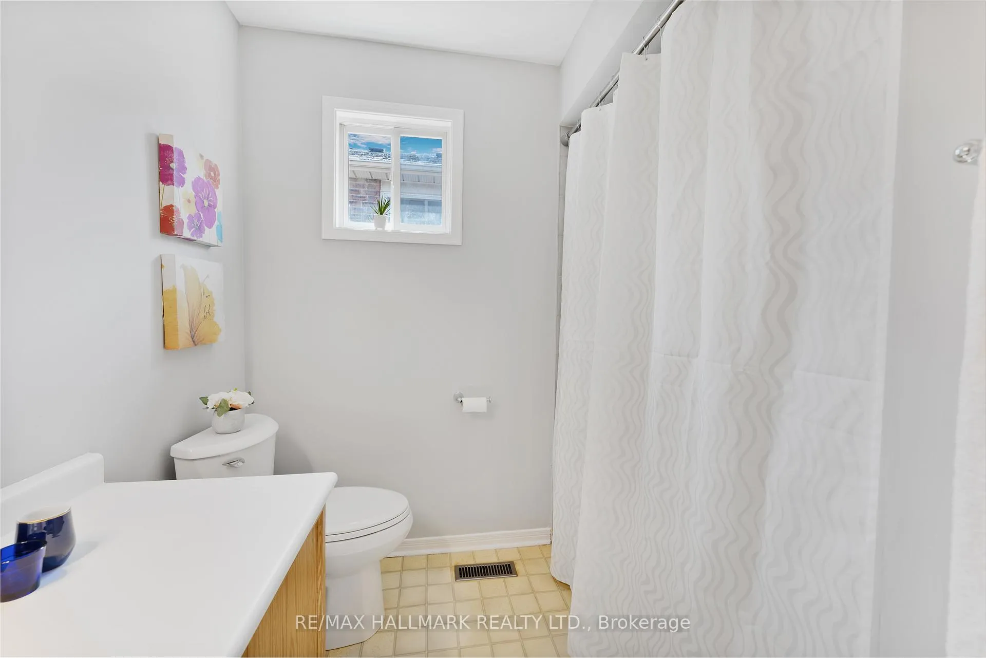 Photo 36 of 1844 Ashford Drive, Pickering, Village East — HOMEH