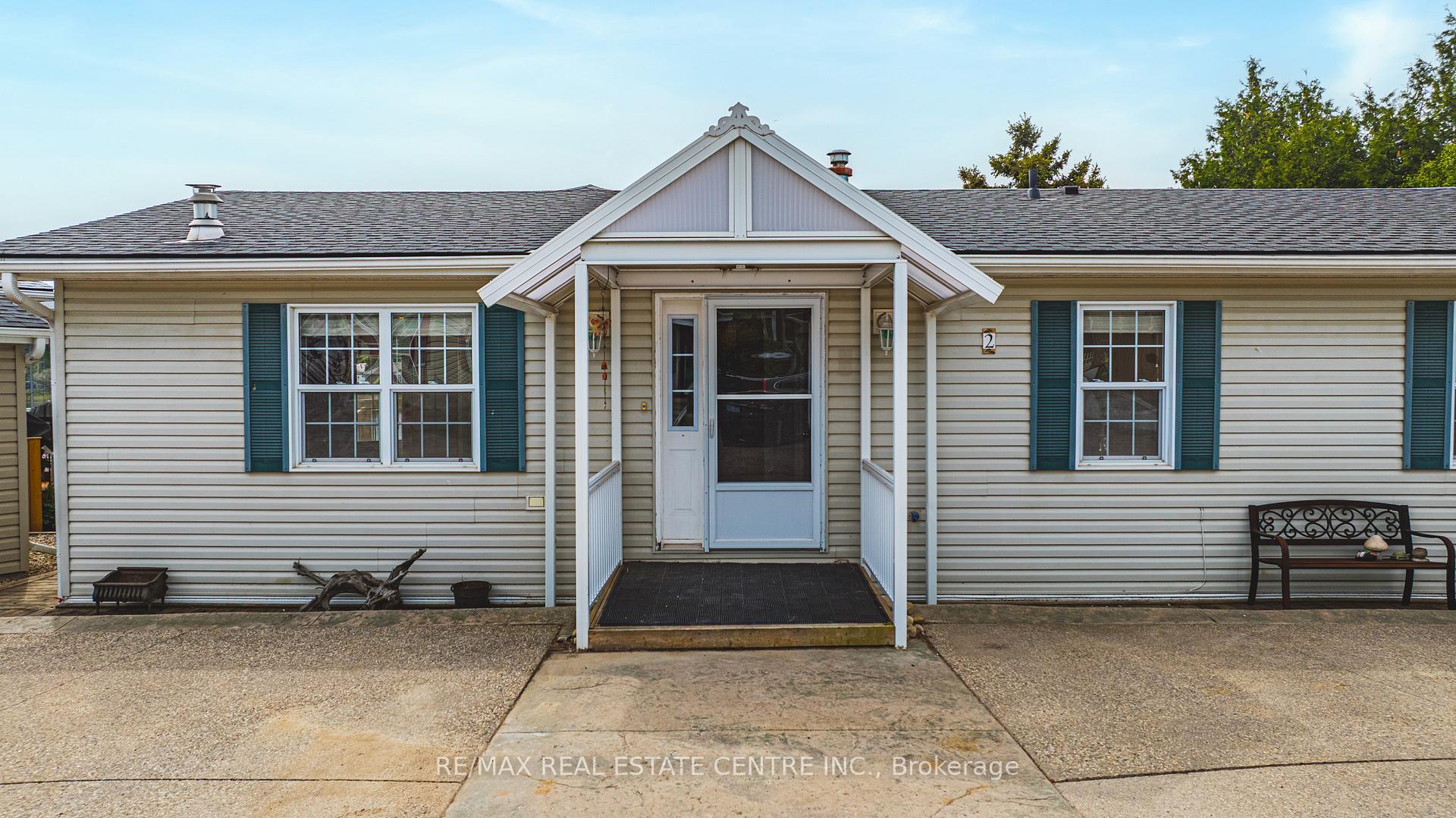 Photo 3 of 2 Hemlock Crescent Pvt, Puslinch, Rural Puslinch East — HOMEH