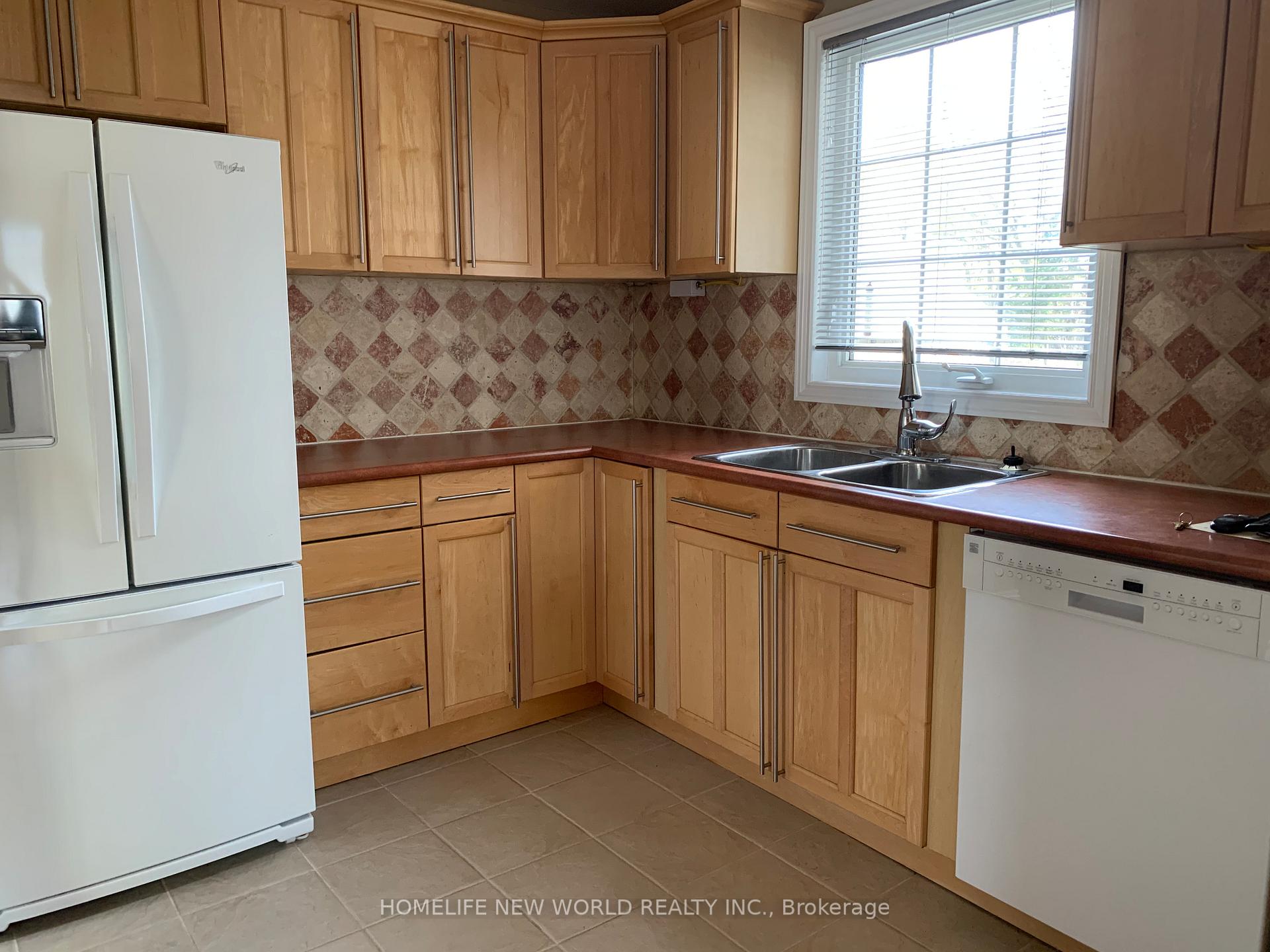 Photo 5 of 1916 Glengrove Road, Pickering, Liverpool — HOMEH