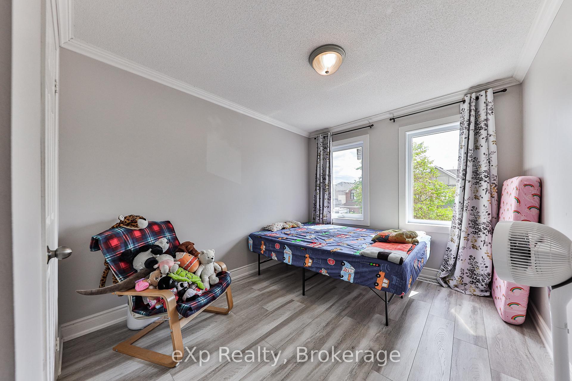 Photo 14 of 765 Sunbird Trail, Pickering, Amberlea — HOMEH