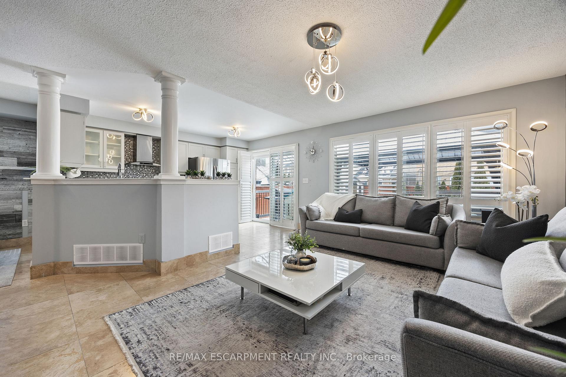 Photo 7 of 412 Baverstock Crescent, Milton, Clarke — HOMEH