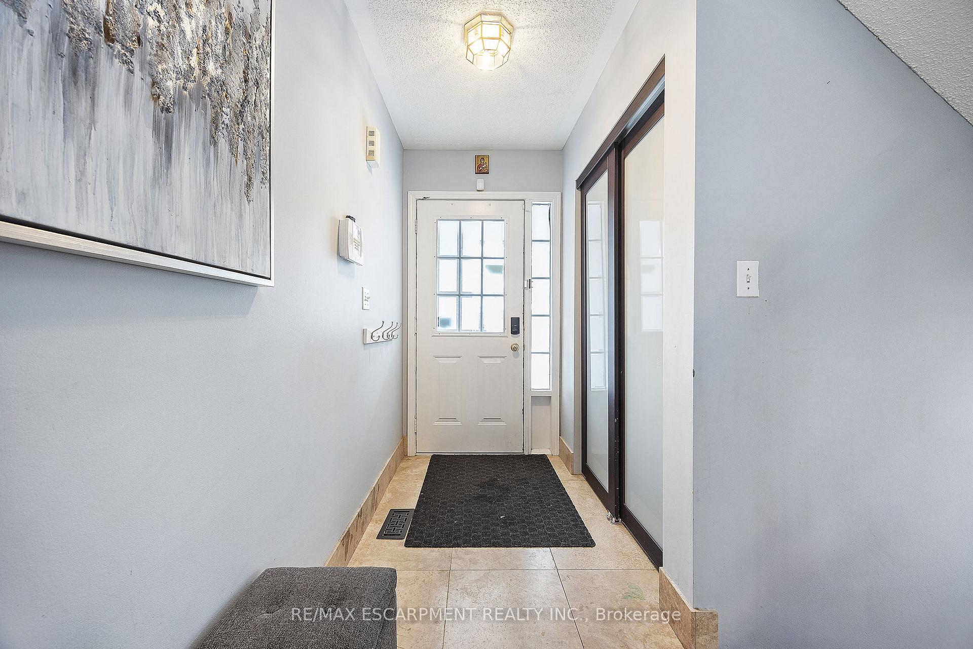 Photo 18 of 412 Baverstock Crescent, Milton, Clarke — HOMEH