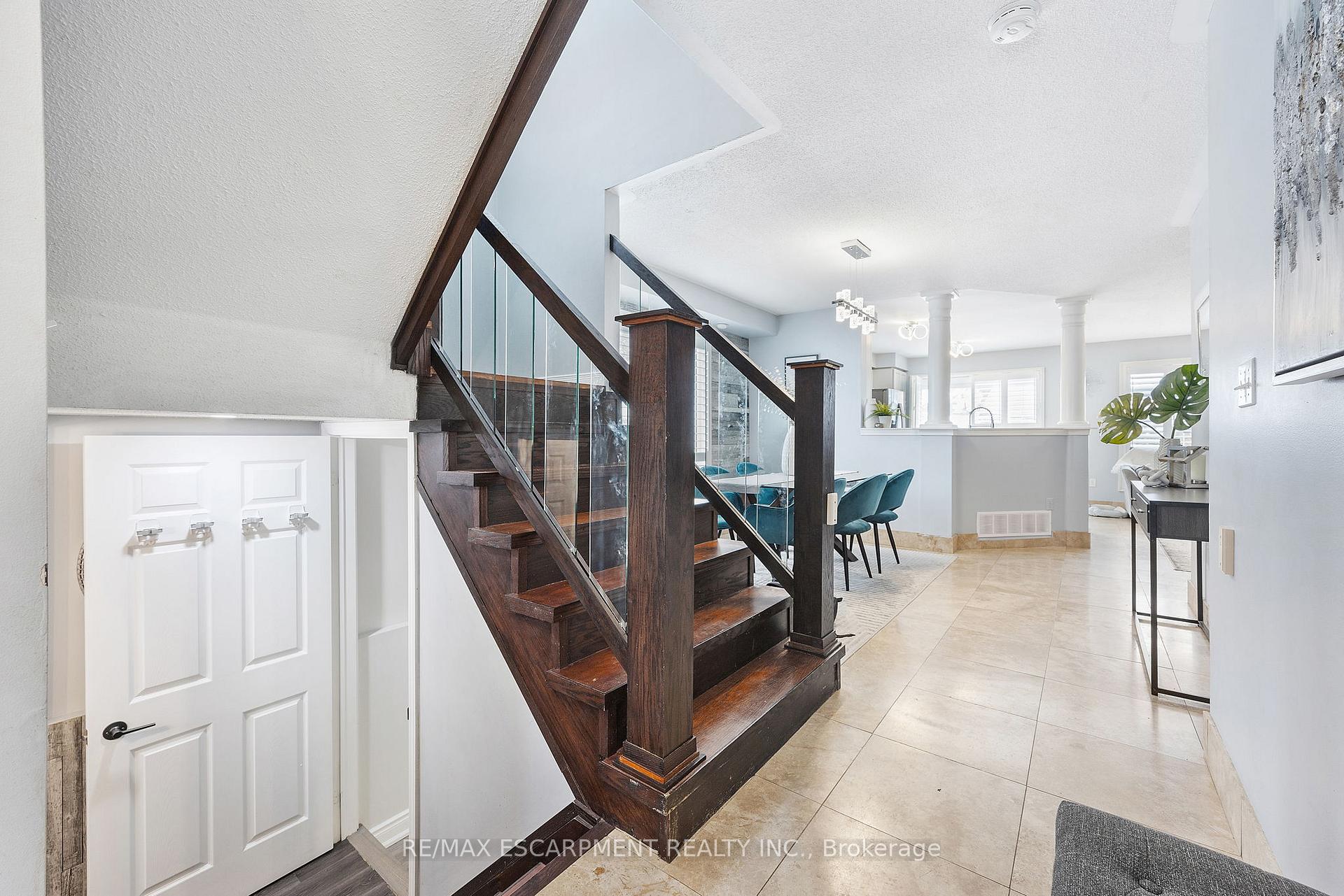 Photo 19 of 412 Baverstock Crescent, Milton, Clarke — HOMEH
