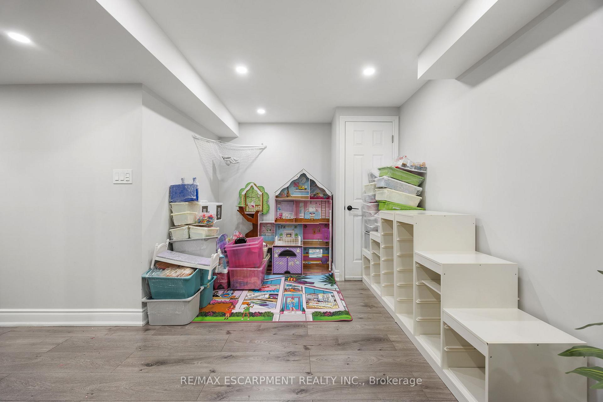 Photo 26 of 412 Baverstock Crescent, Milton, Clarke — HOMEH