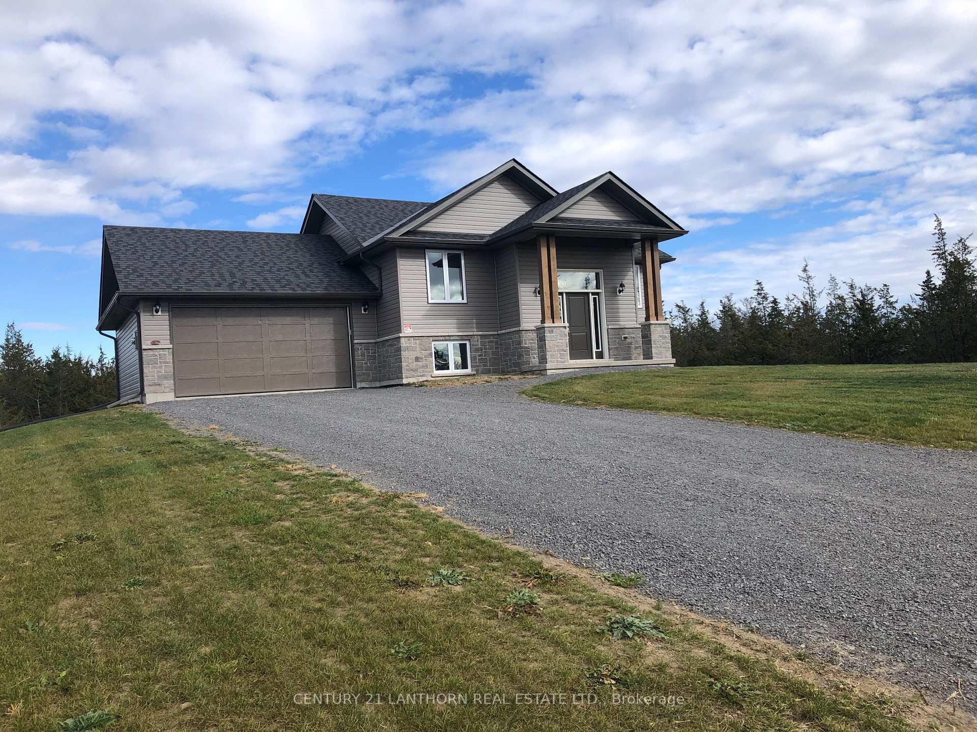 Photo 2 of 2567 County Road 5, Prince Edward County, Sophiasburg Ward — HOMEH