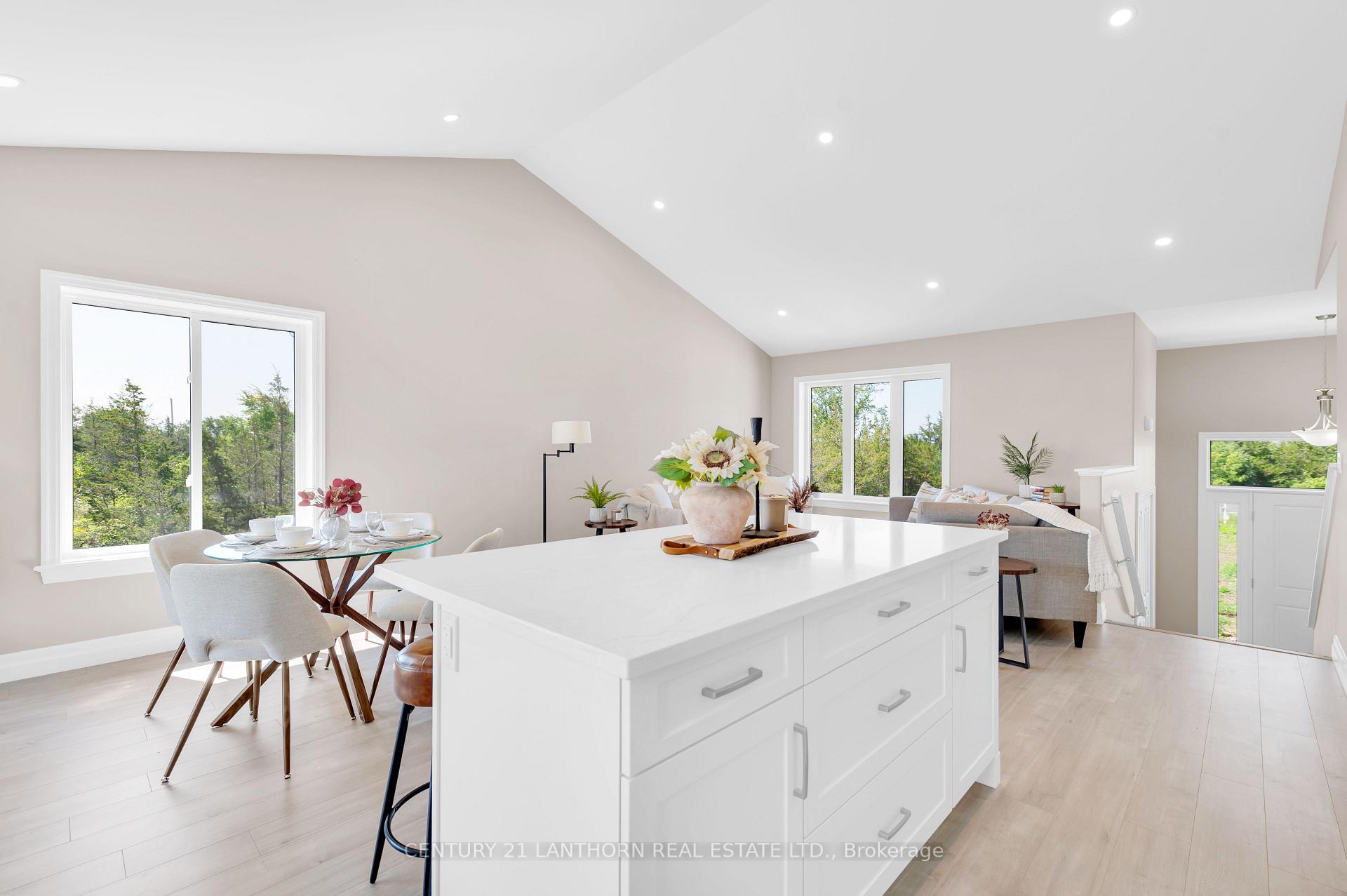 Photo 13 of 2567 County Road 5, Prince Edward County, Sophiasburg Ward — HOMEH