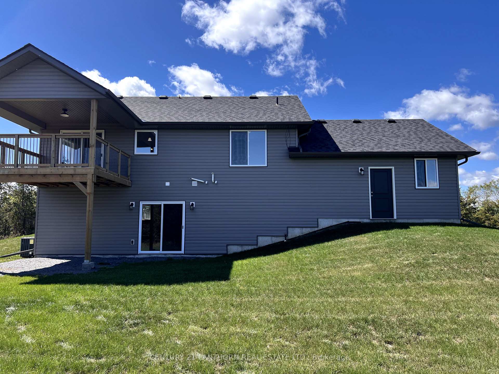 Photo 24 of 2567 County Road 5, Prince Edward County, Sophiasburg Ward — HOMEH