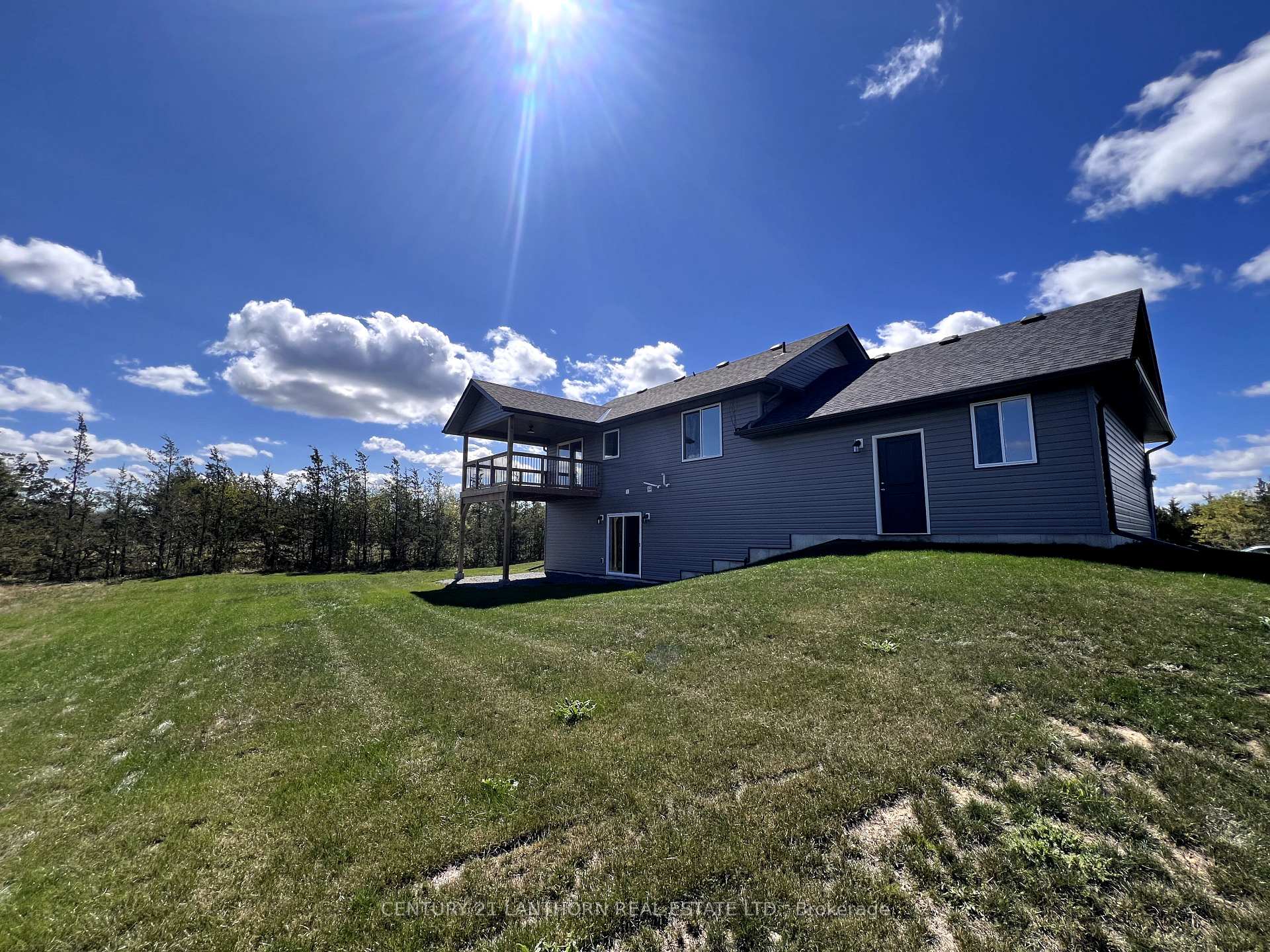 Photo 25 of 2567 County Road 5, Prince Edward County, Sophiasburg Ward — HOMEH