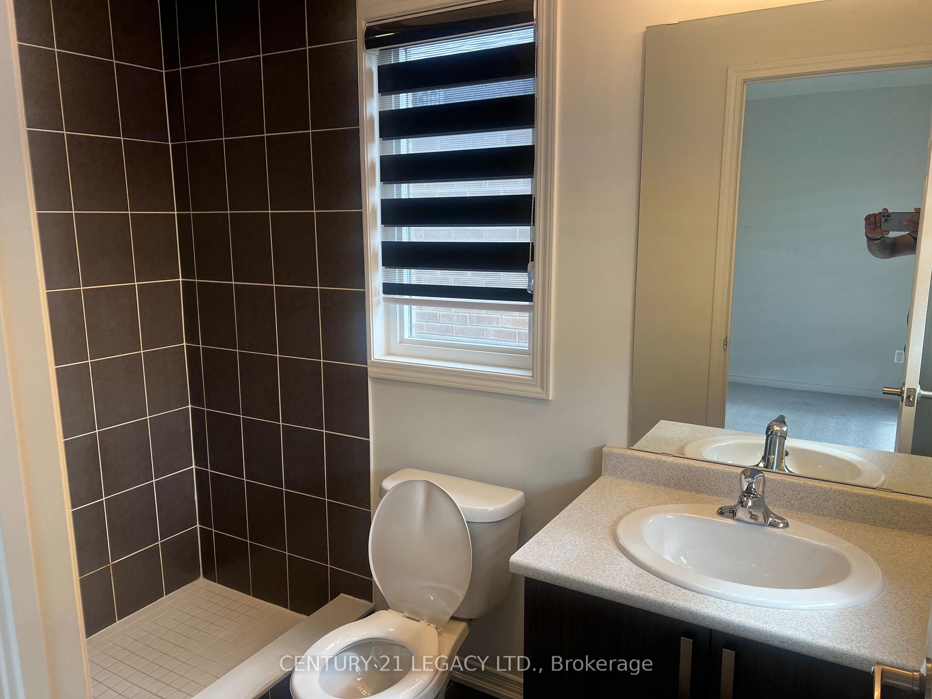 Photo 10 of 1419 Coral Springs Path, Oshawa, Taunton — HOMEH